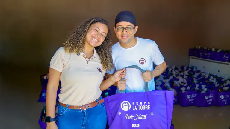 Entrega de cesta de Natal