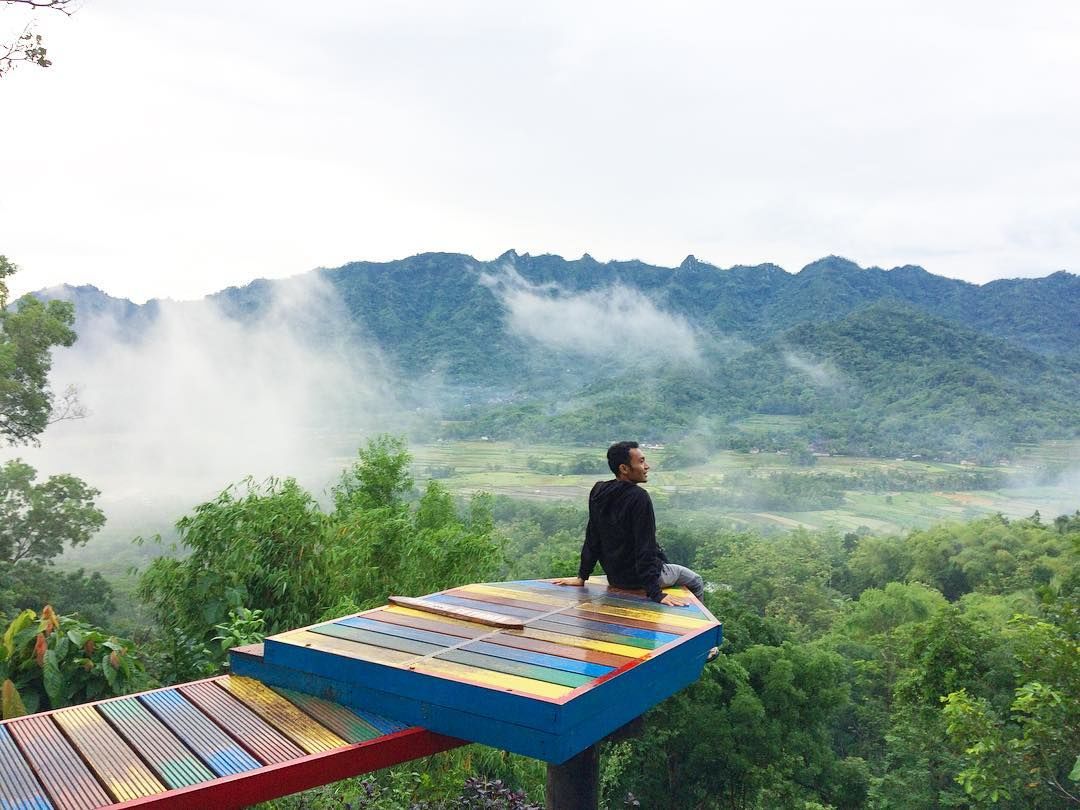Tempat Wisata Puthuk Setumbu di Magelang Tempat Wisata Puthuk Setumbu di Magelang
