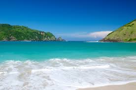 indahnya pantai mawun untuk honeymoon indahnya pantai mawun untuk honeymoon