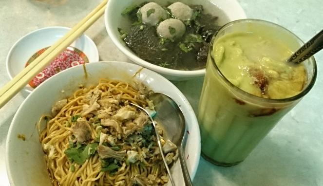 Olahan mie di rumah makan linggarjati Olahan mie di rumah makan linggarjati