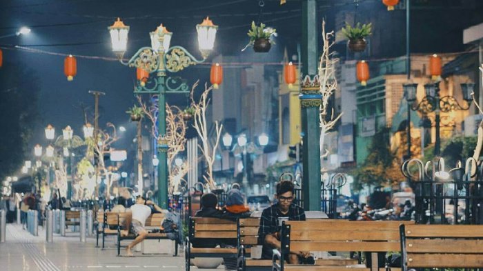 Hangatnya jalan Malioboro Jogja Hangatnya jalan Malioboro Jogja