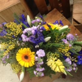 Sympathy and Funeral Flowers Delivery Newcastle | Flowers at Louis Doe