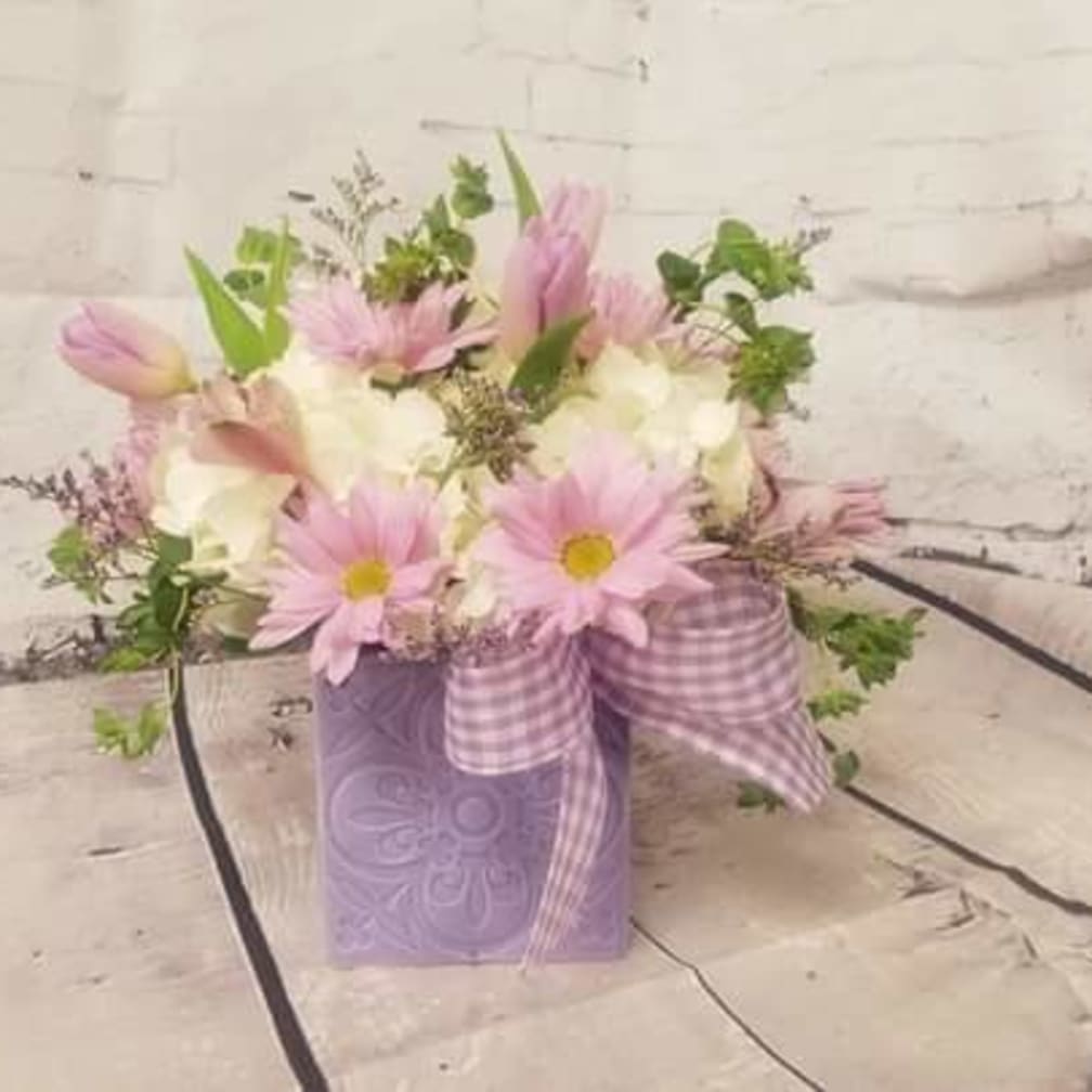 Maryville Florist Flower Delivery by Maryville Florists