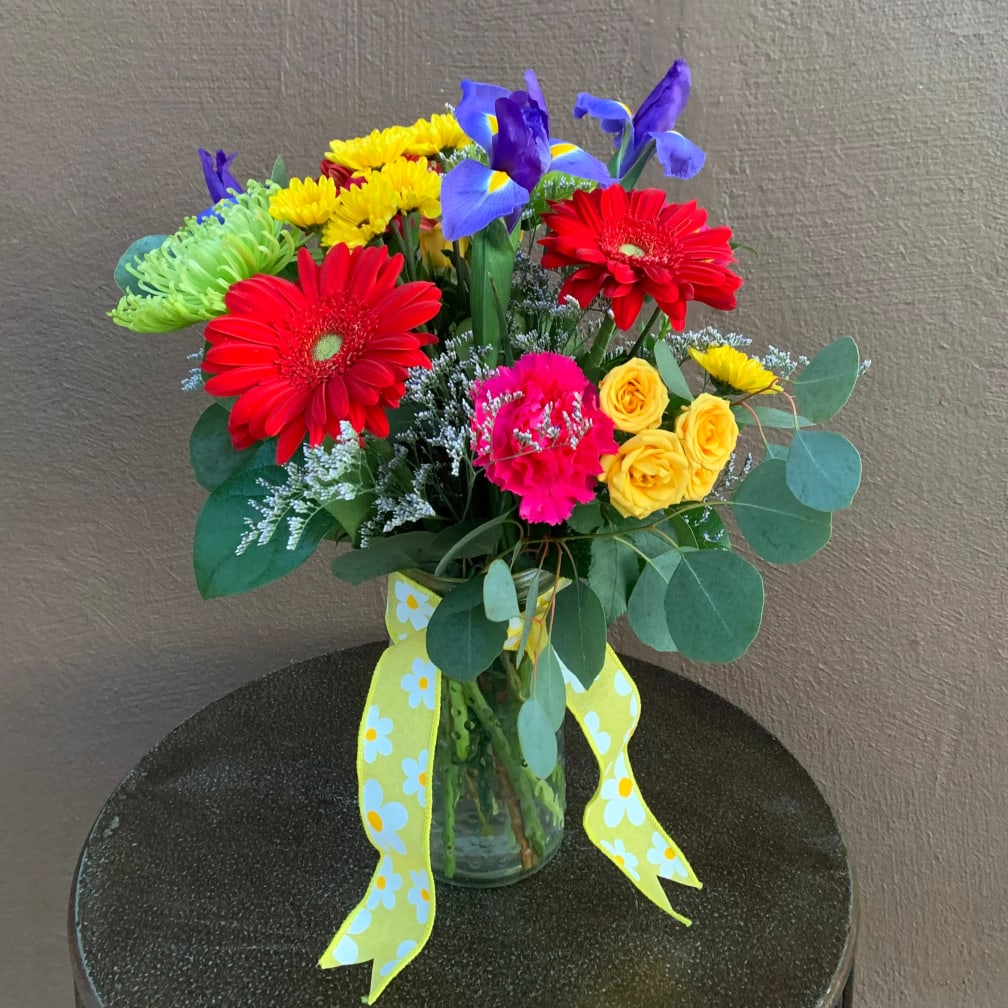 Hutchinson Florist Flower Delivery by Absolutely Flowers