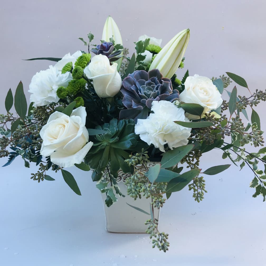 Escondido Florist Flower Delivery by Carousel of Flowers