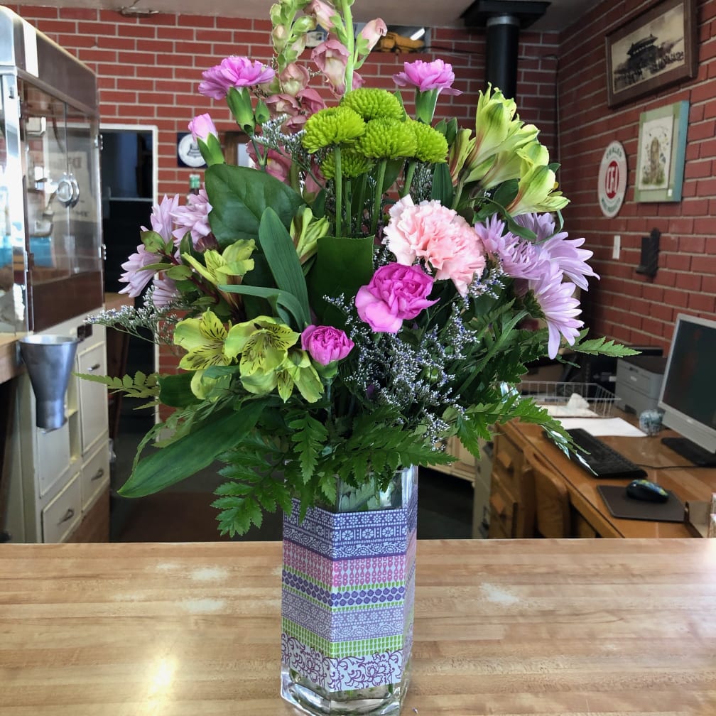 Trinidad Florist Flower Delivery by Trinidad Greenhouses