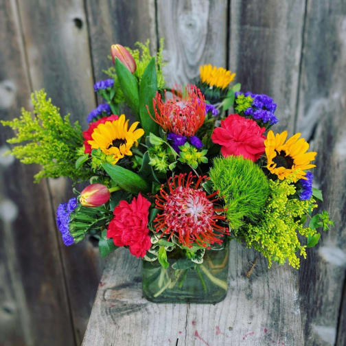 Eureka Florist Flower Delivery by Mary Hana Flowers