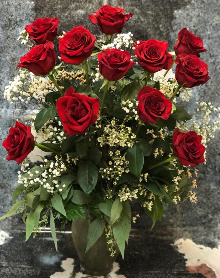 Dozen Red Roses Long Stemmed Arranged And Dressed With Filler In Fort Lauderdale Fl Victoria 5932