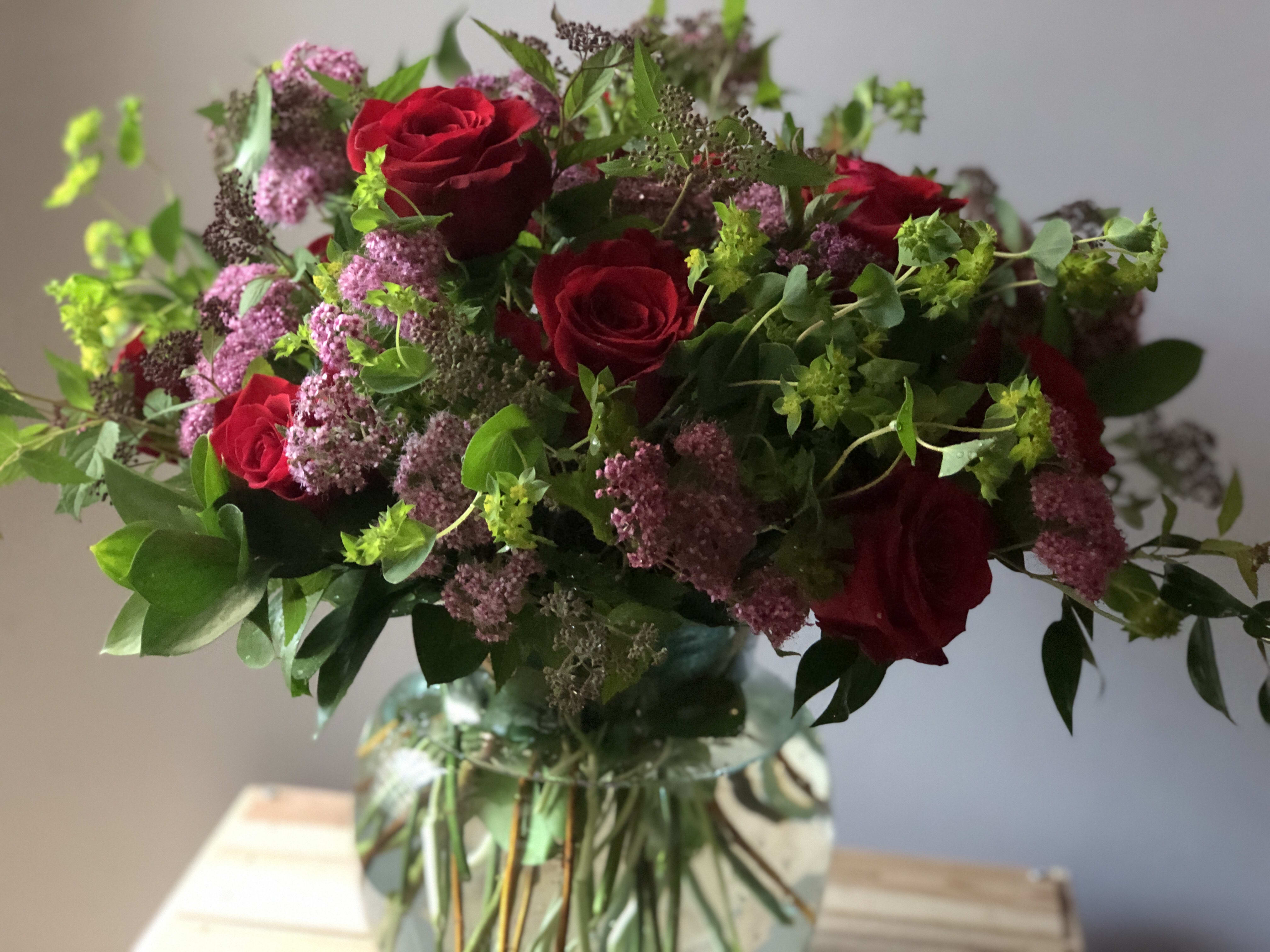 Classic Roses in Austin, TX Loose Leaf Florist