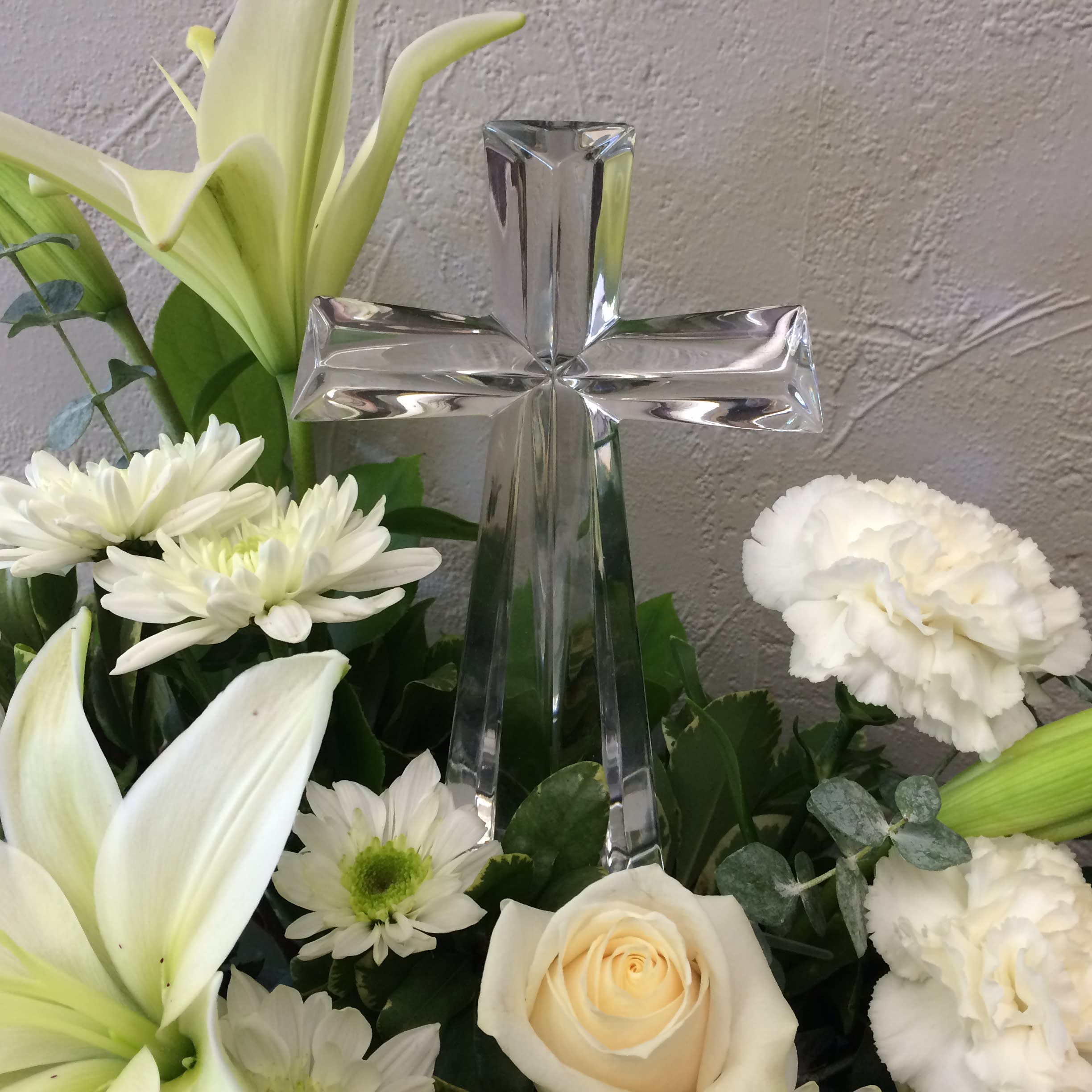 Crystal Cross in Peoria, IL Prospect Florist