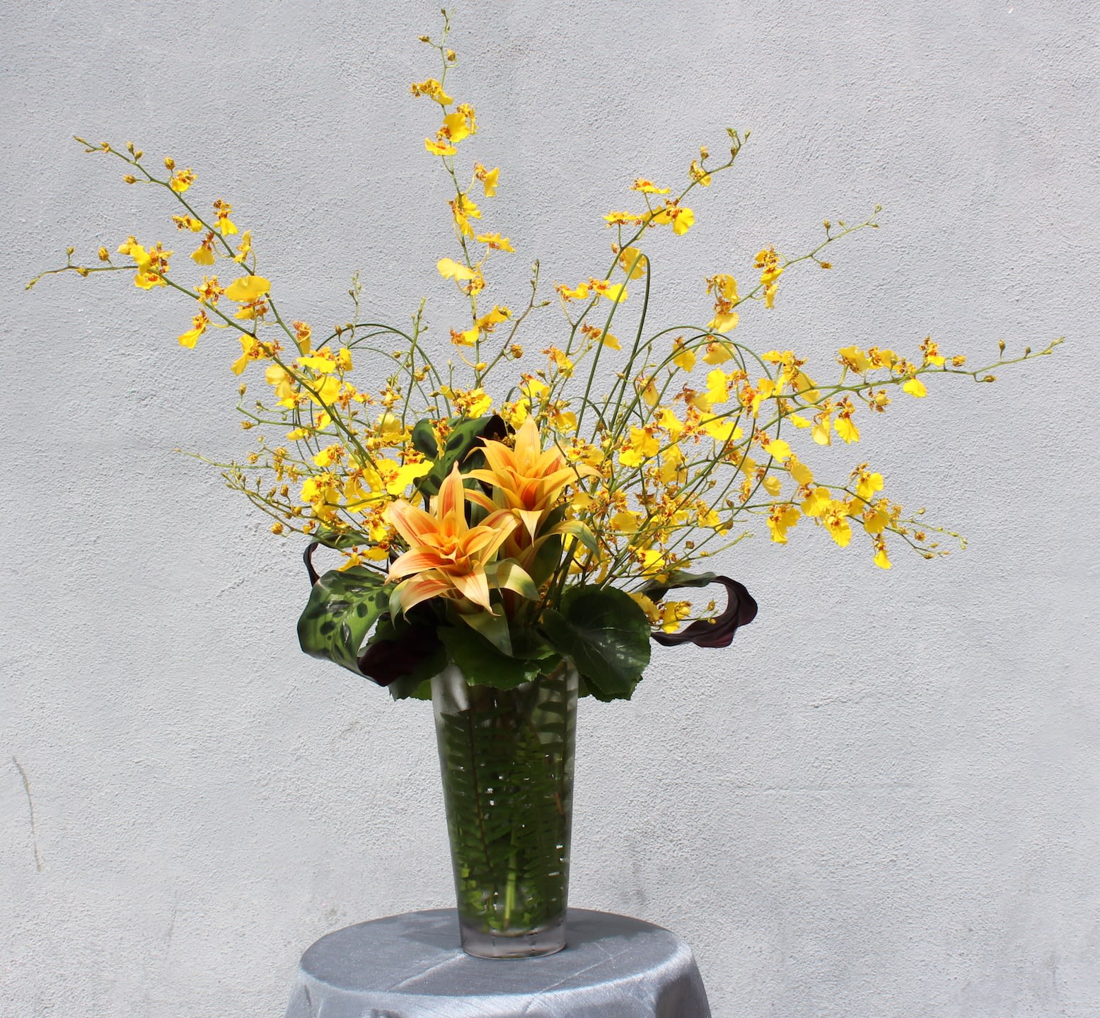 Yellow Orchids And Lilies In Santa Monica Ca Fleurs Du Jour