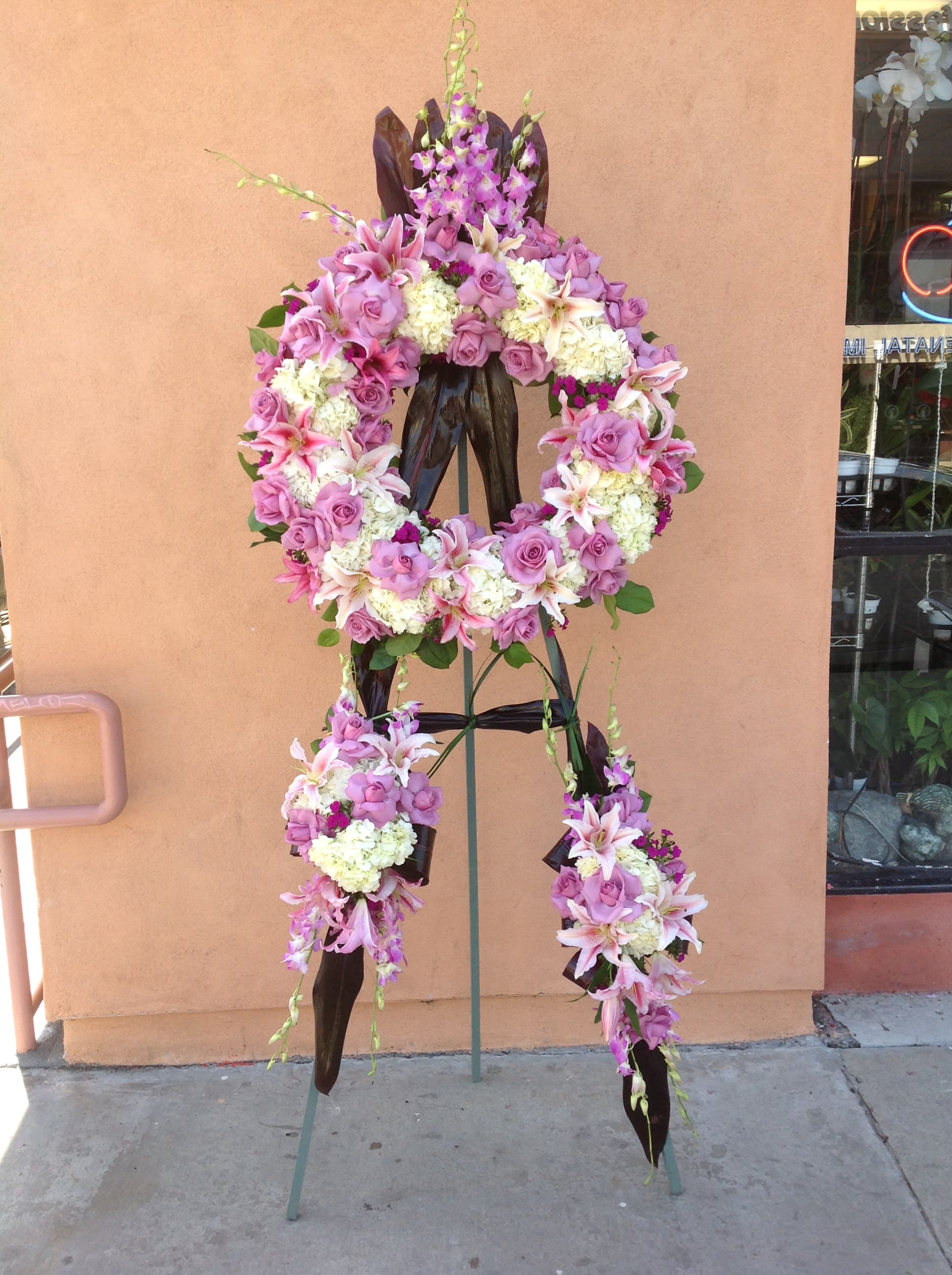 Funeral 10 in Tarzana, CA | Flowers and Designs by Gina