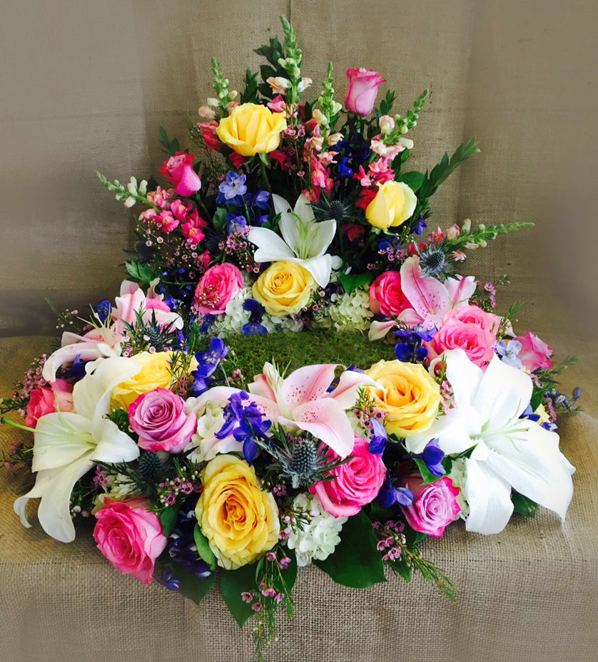 Memoriam Wreath in Andover, MA Kokee Flowers