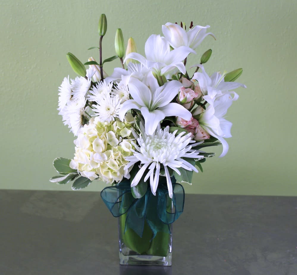 All White Bouquet in Los Angeles, CA | Athletic Club ...