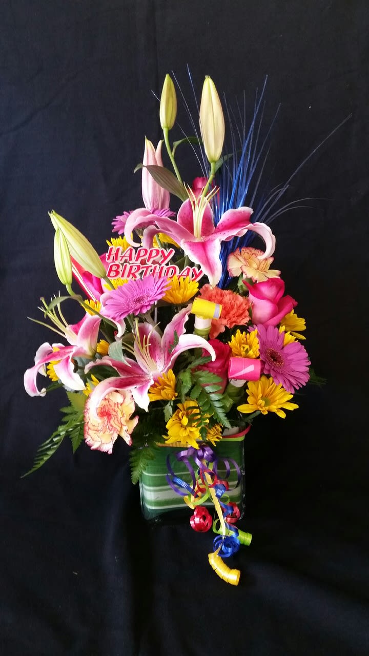 Happy Birthday Arrangement Kern Park Flower Shoppe By Kern Park