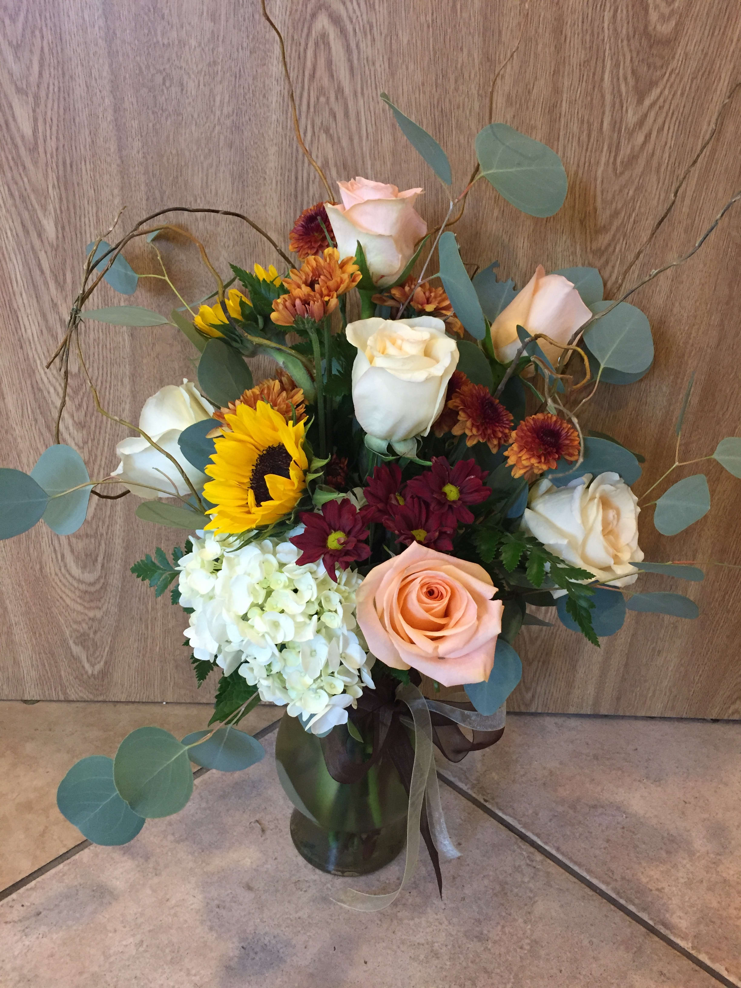 Autumn Roses in Mount Laurel, NJ | Flowers by Elizabeth
