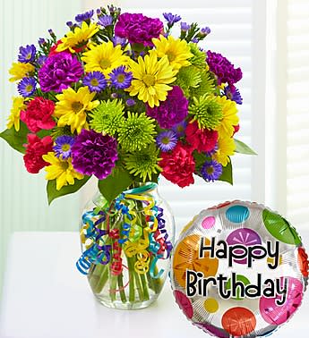 It S Your Day Bouquet Happy Birthday In Gaylord Mi Martin S