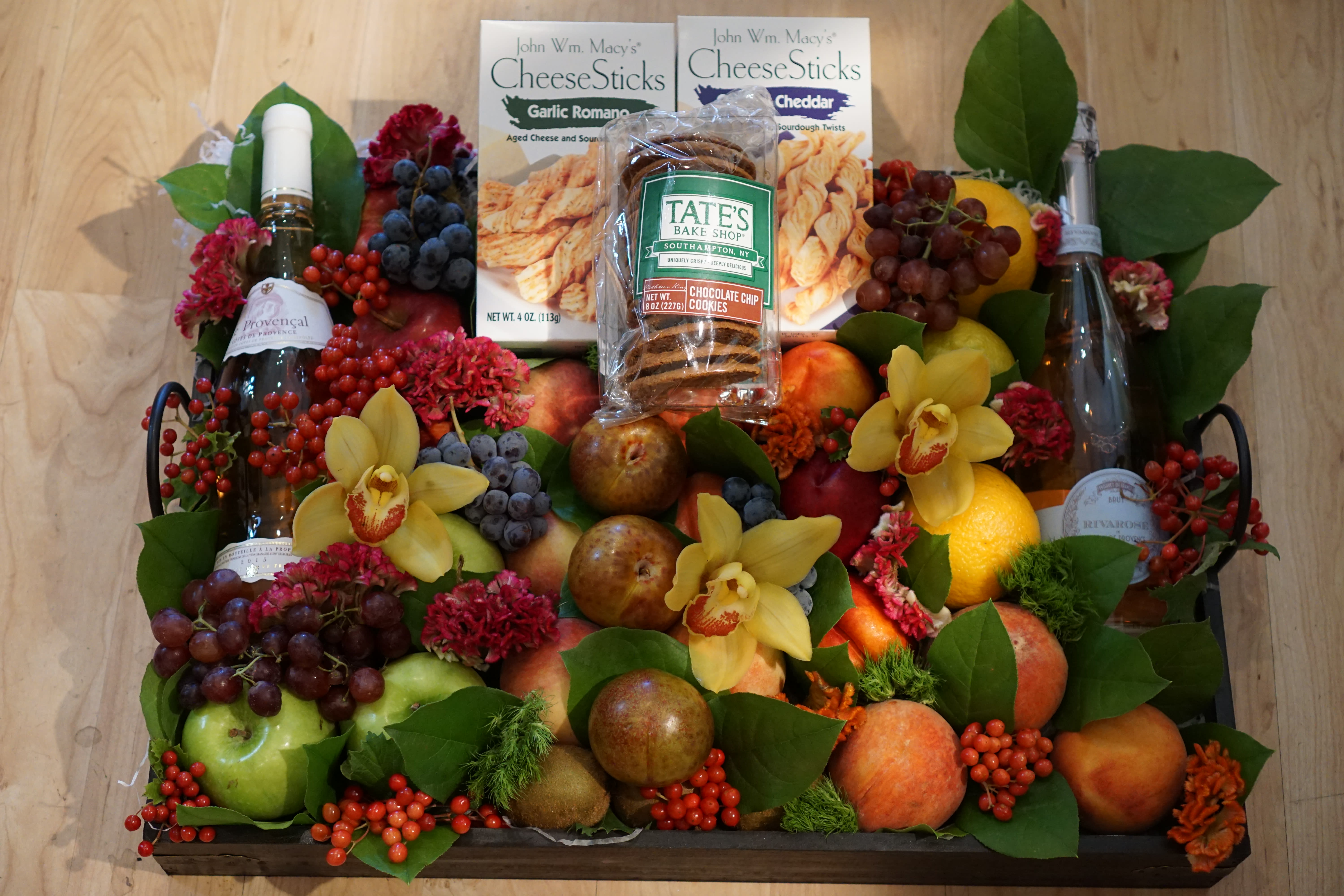 Wine & Gourmet Fruit Basket in New York, NY StevensGabes House of