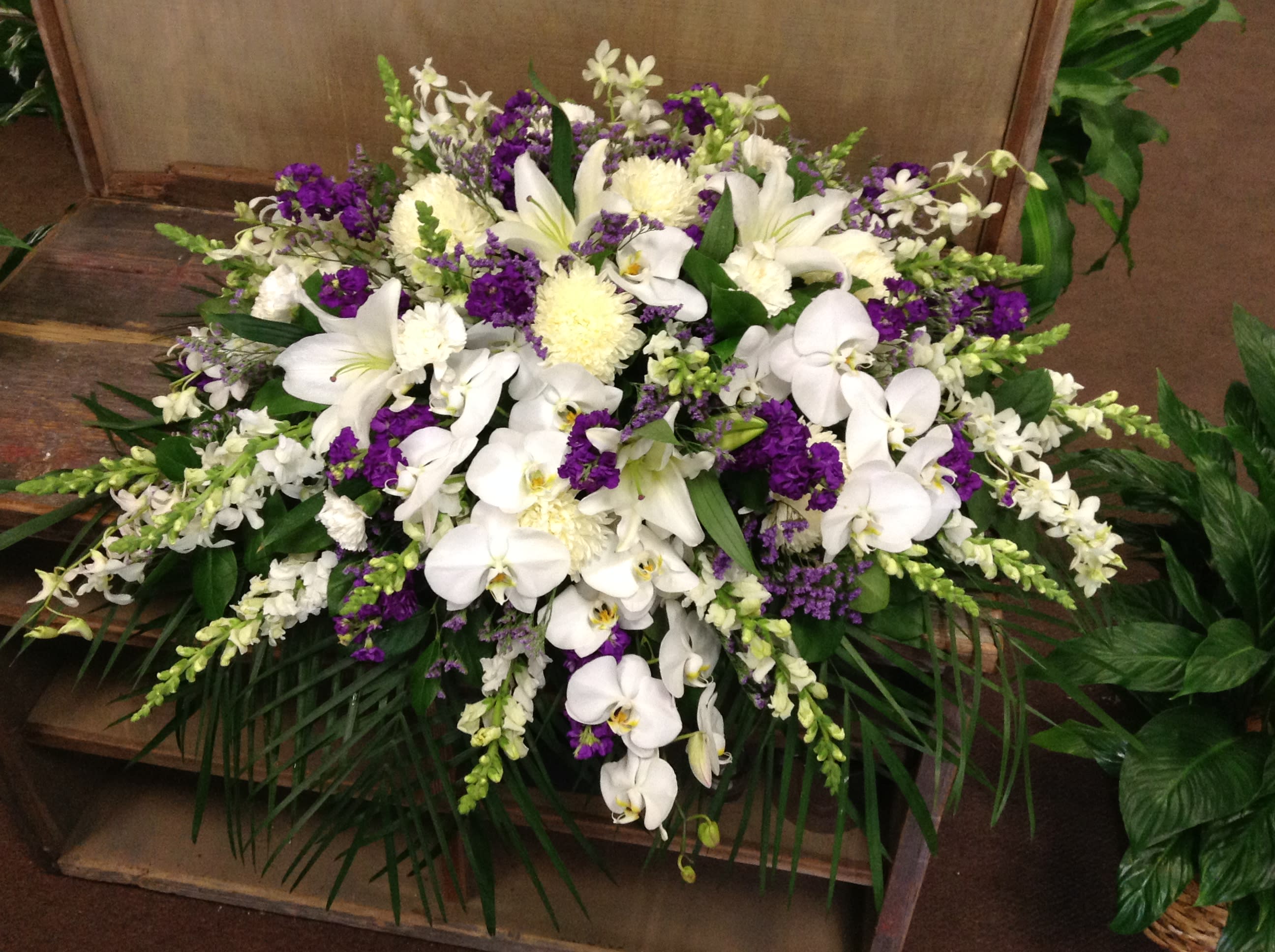 Giovanni Tribute Casket Spray in Las Vegas, NV English Garden Florist, Las Vegas