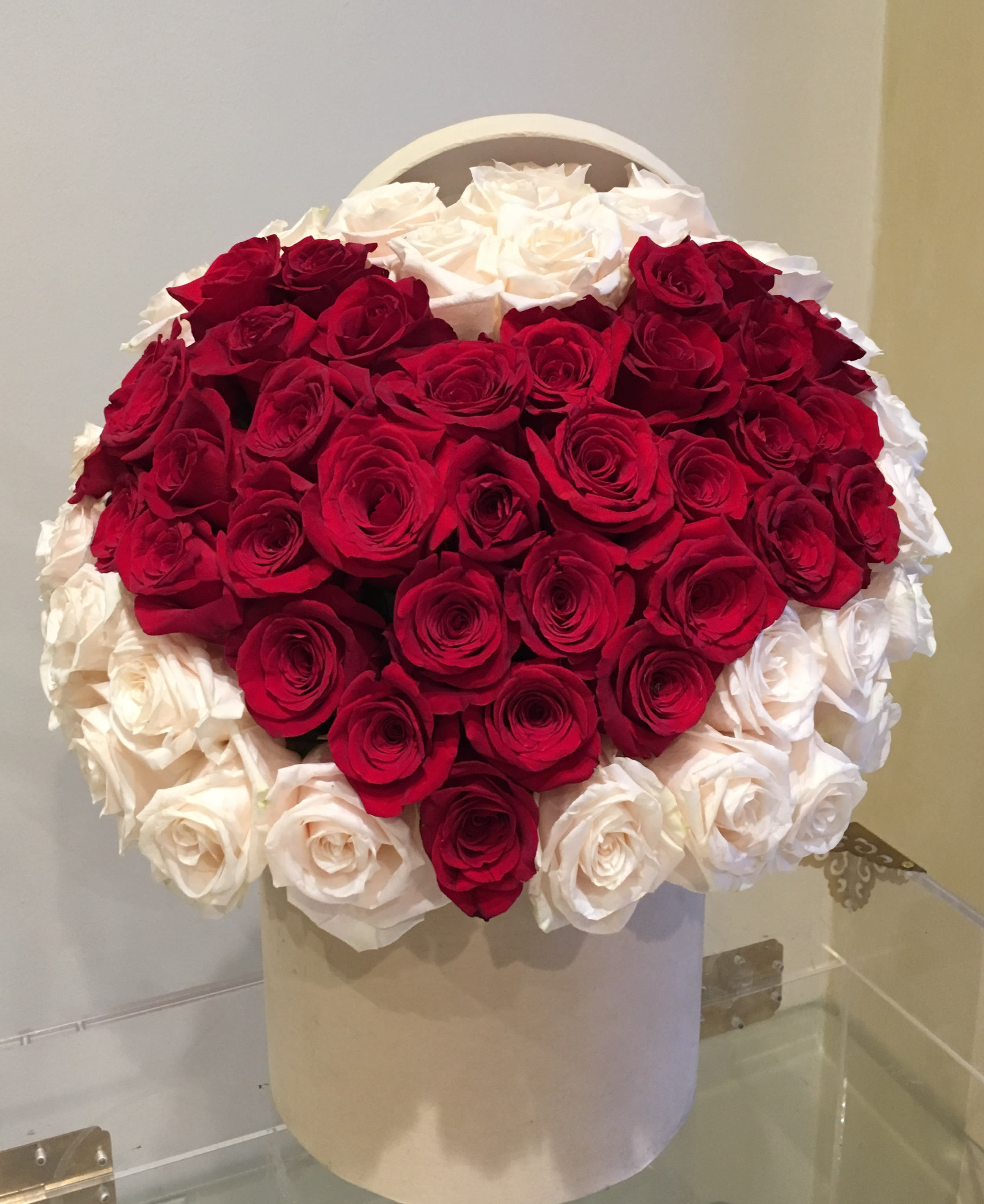Classic Heart Shape Red And White Roses By Laazati
