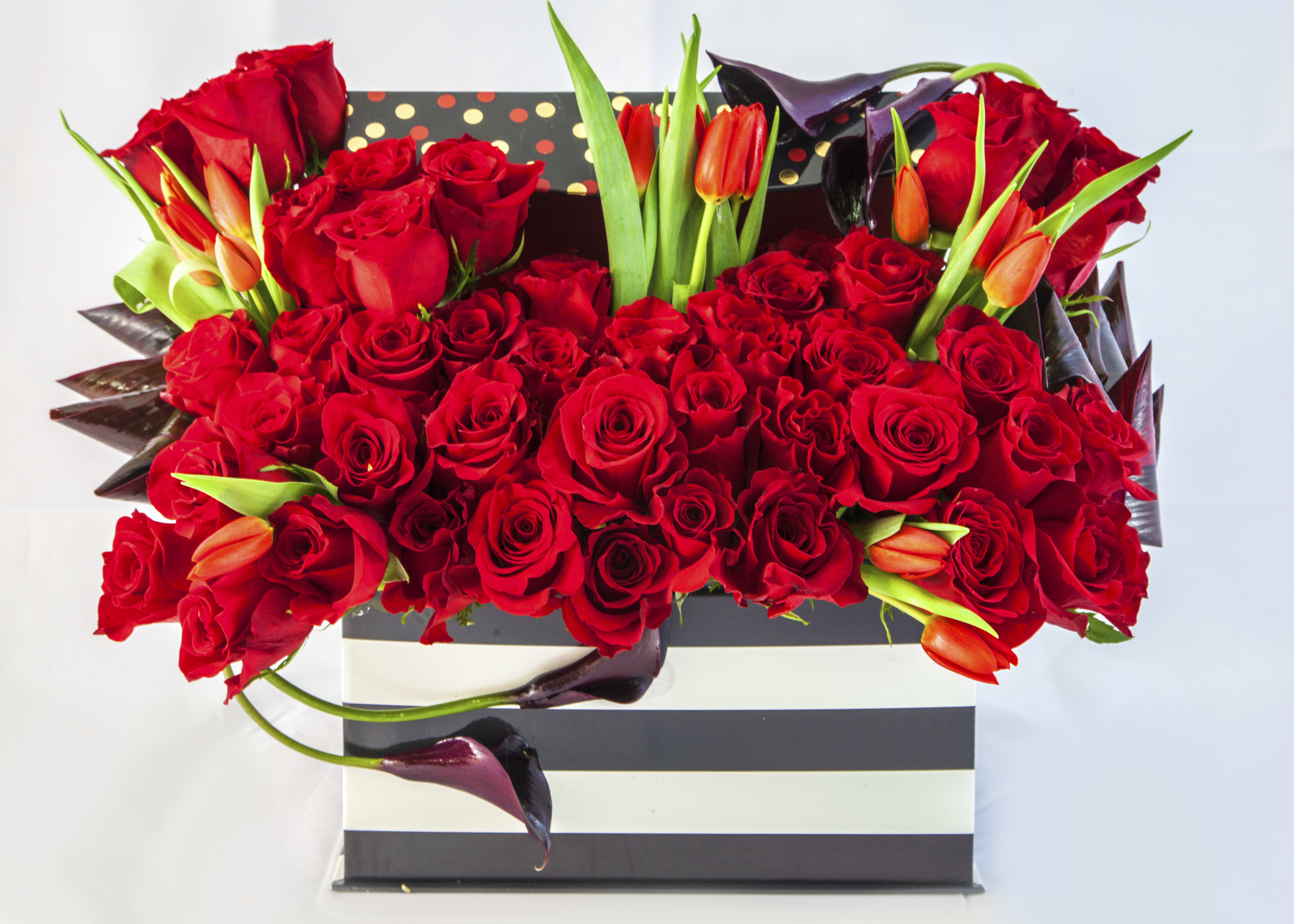 box of roses in