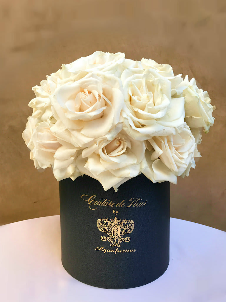Couture De Fleur Hat Box White Roses Medium In Monrovia Ca Aquafuzion
