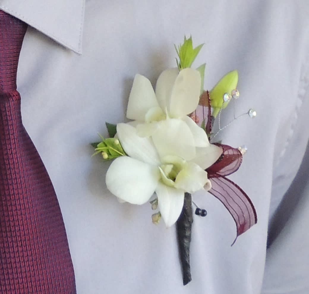 Dendrobium Orchid Boutonniere