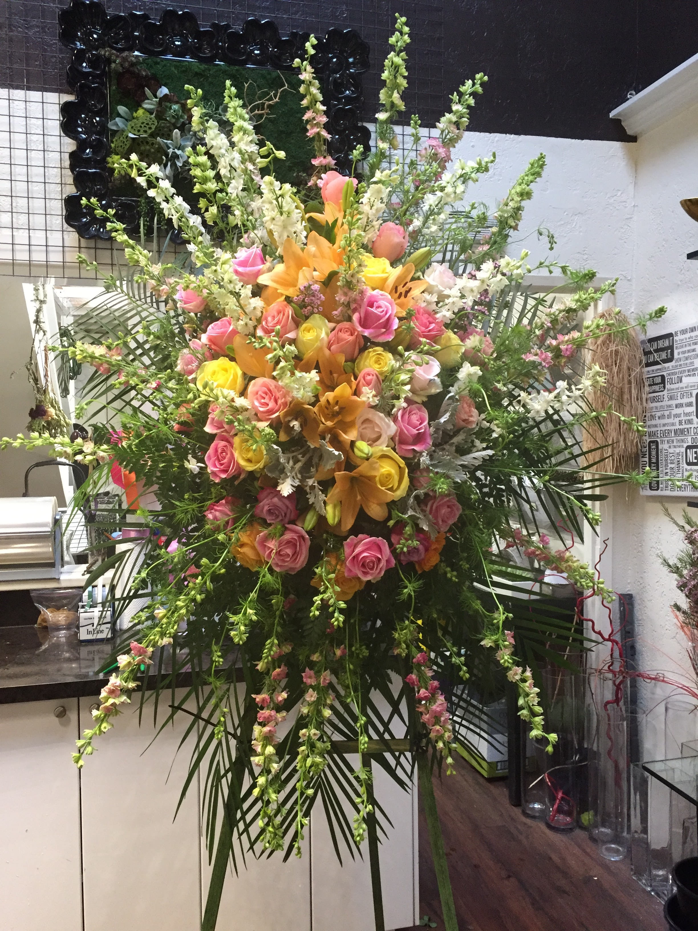 Springtime Spray In Burlingame Ca Floral Art And Decor