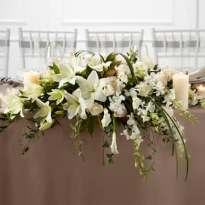 White Table Centerpiece In Fort Myers Fl Ruth Messmer Florist