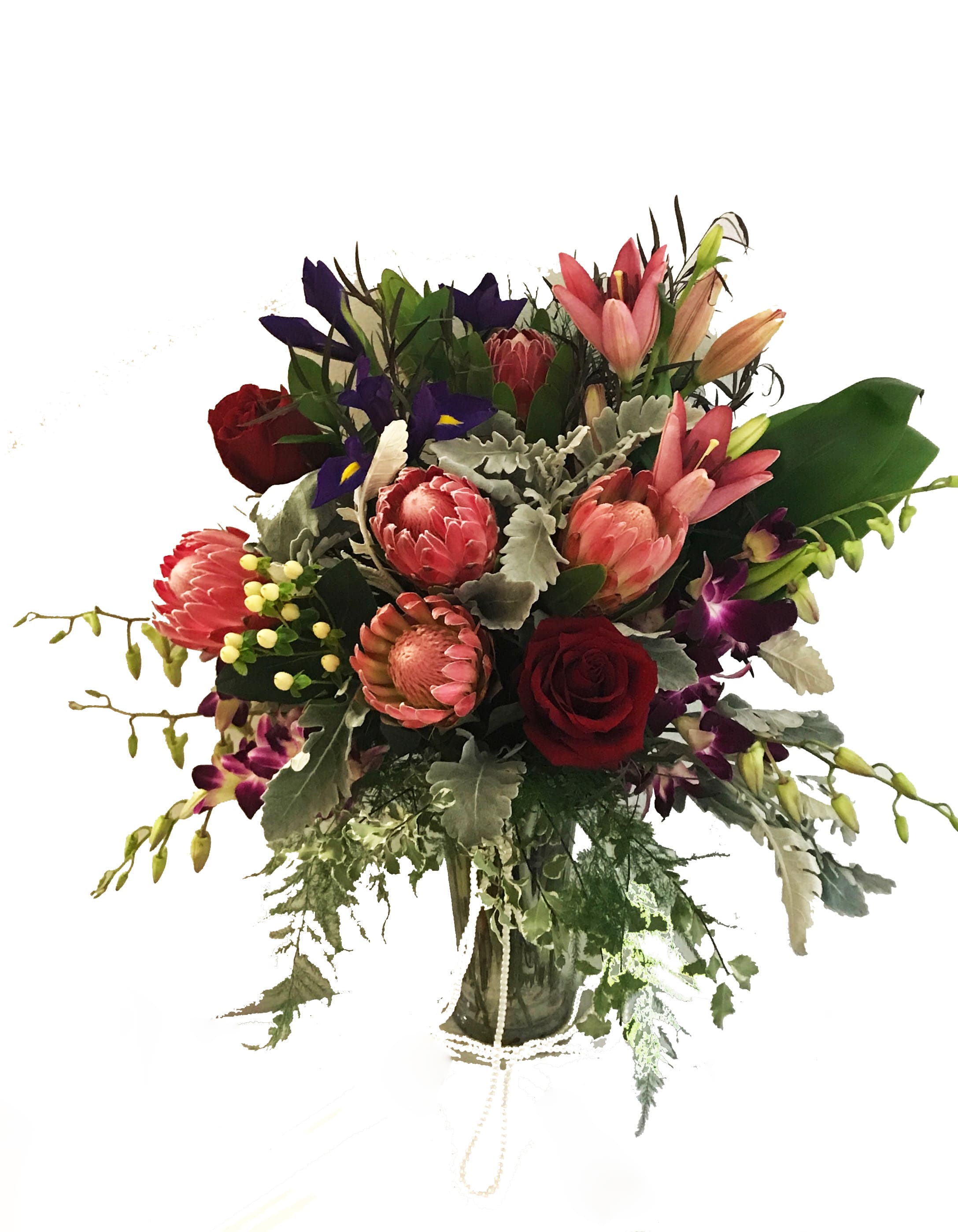 Bouquet with proteas in Portland, OR | Zaras Gifts & Flowers