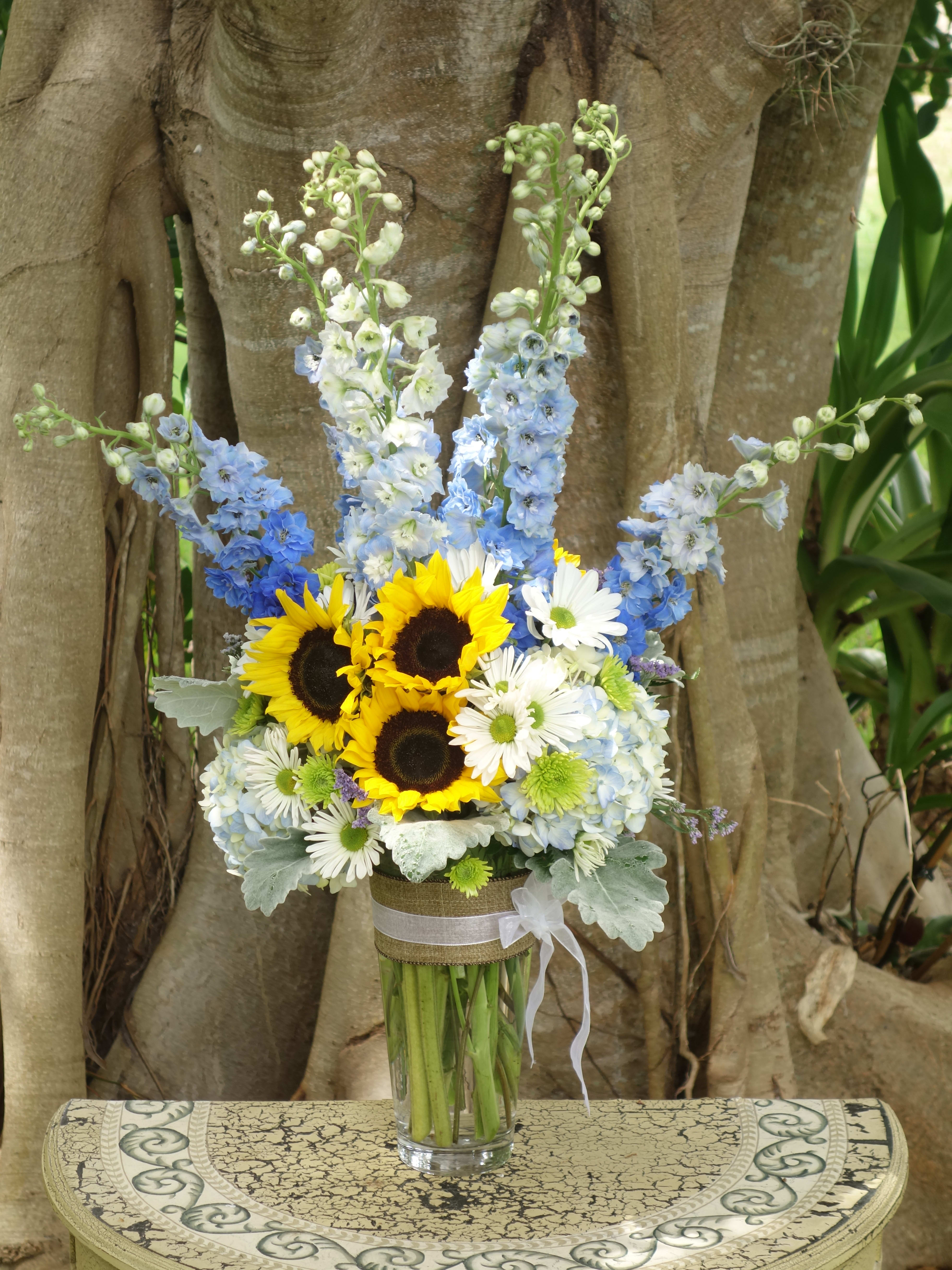 Blue Delphinium And Sunflowers In Venice Fl Venetian Flowers 4695