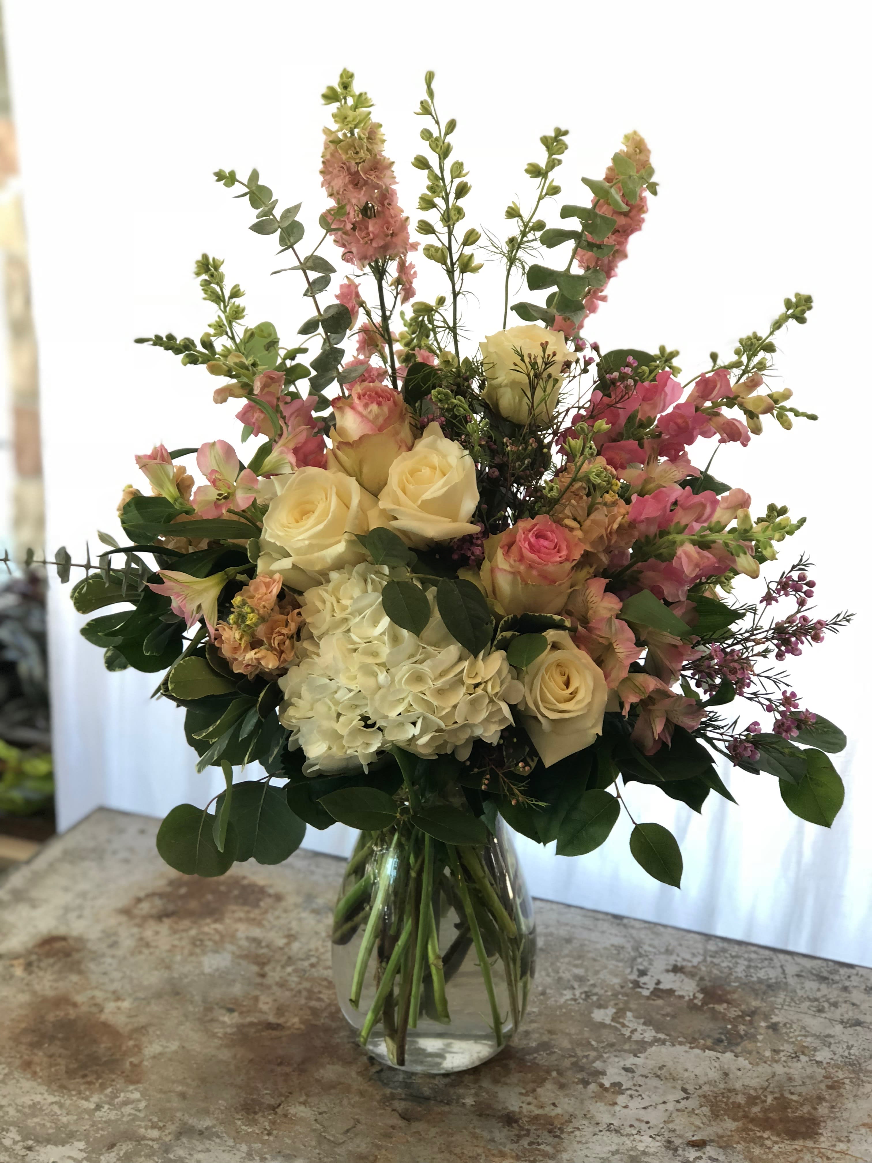 Pink & White in Omaha, NE | Blooms