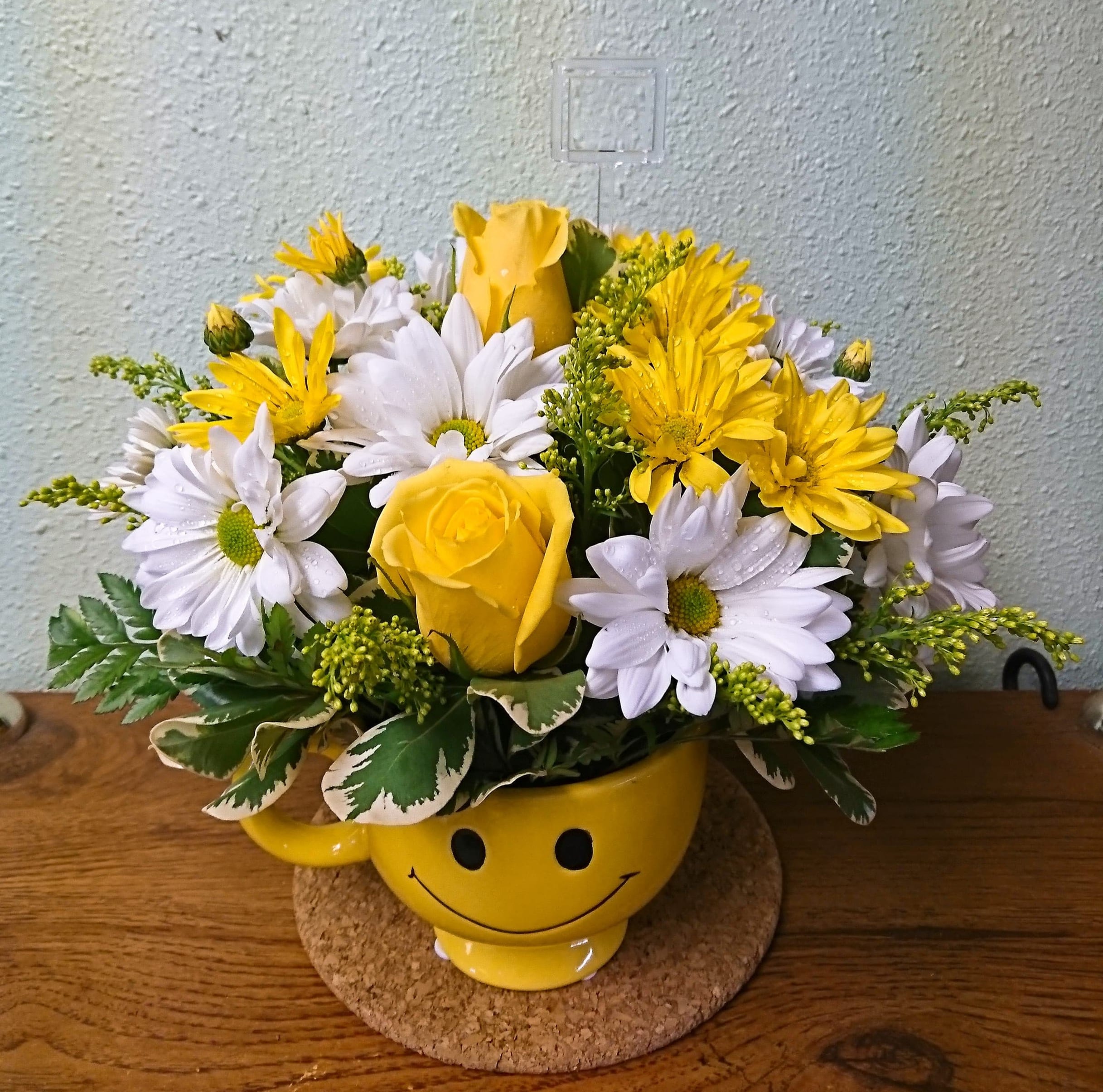 Be Happy Bouquet With Roses in Orlando, FL Edgewood Flowers