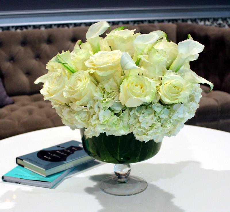 White Martini In Beverly Hills Ca Muguet Florist