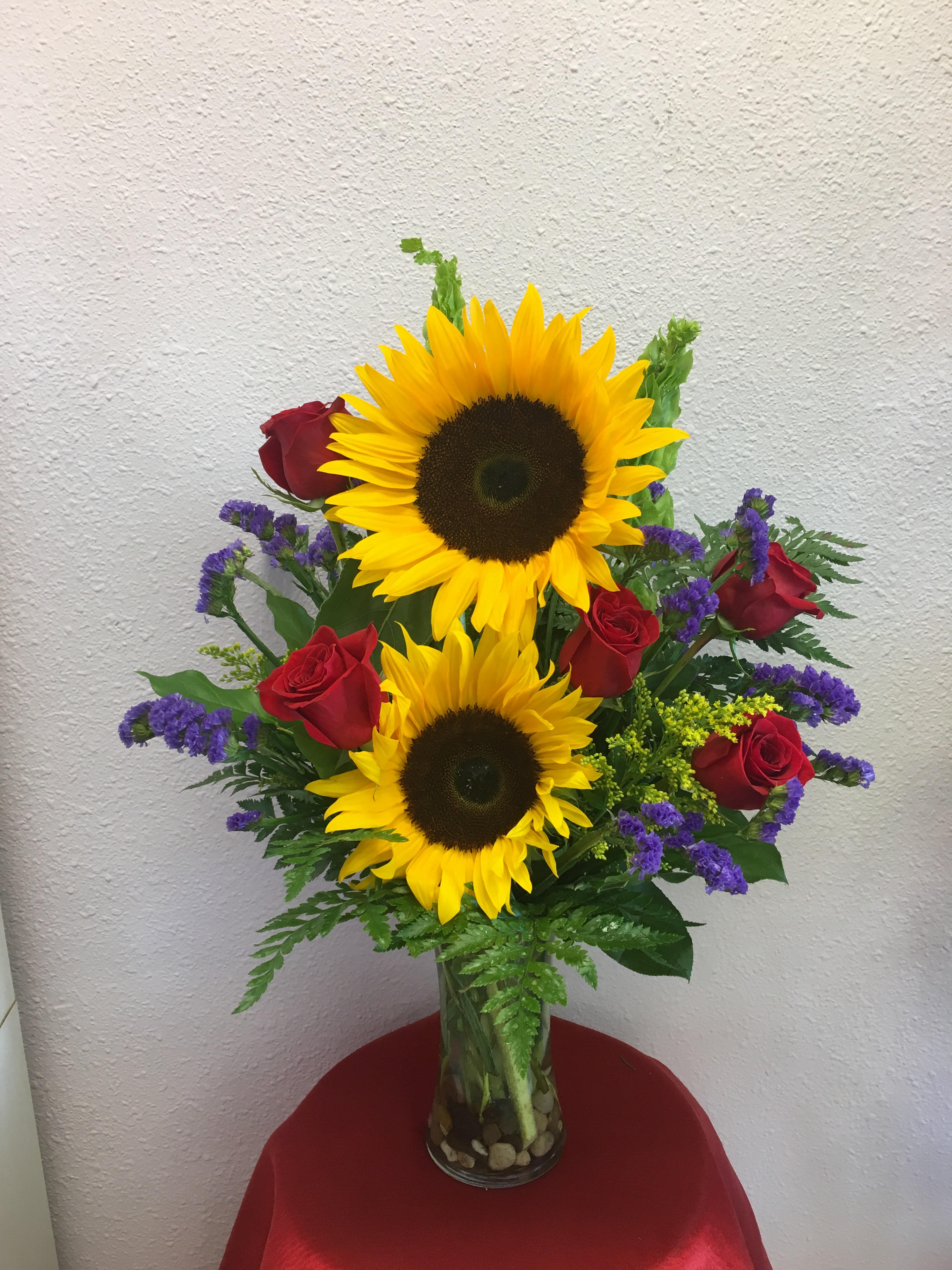 Red Rose And Sunflower Bouquet Red Rose And Sunflower Bouquet