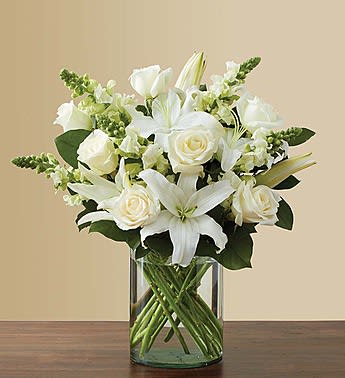 Classic All White Arrangement In Boulder Co Boulder Gardens Florist