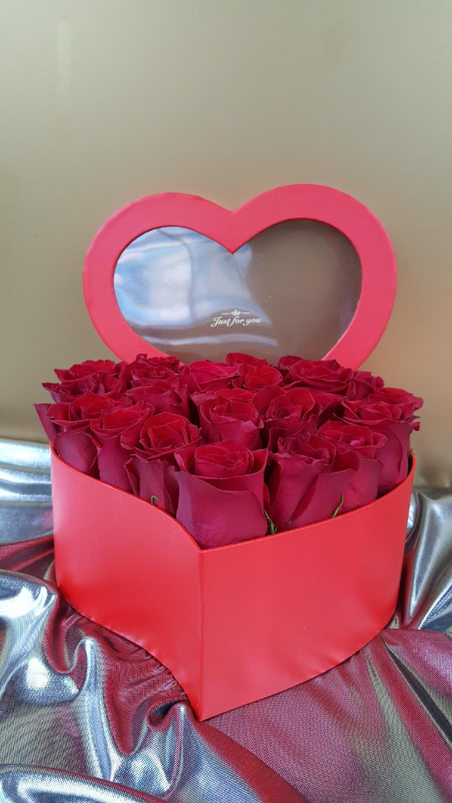 Heart Box Roses in BEVERLY HILLS, CA | Muguet Florist