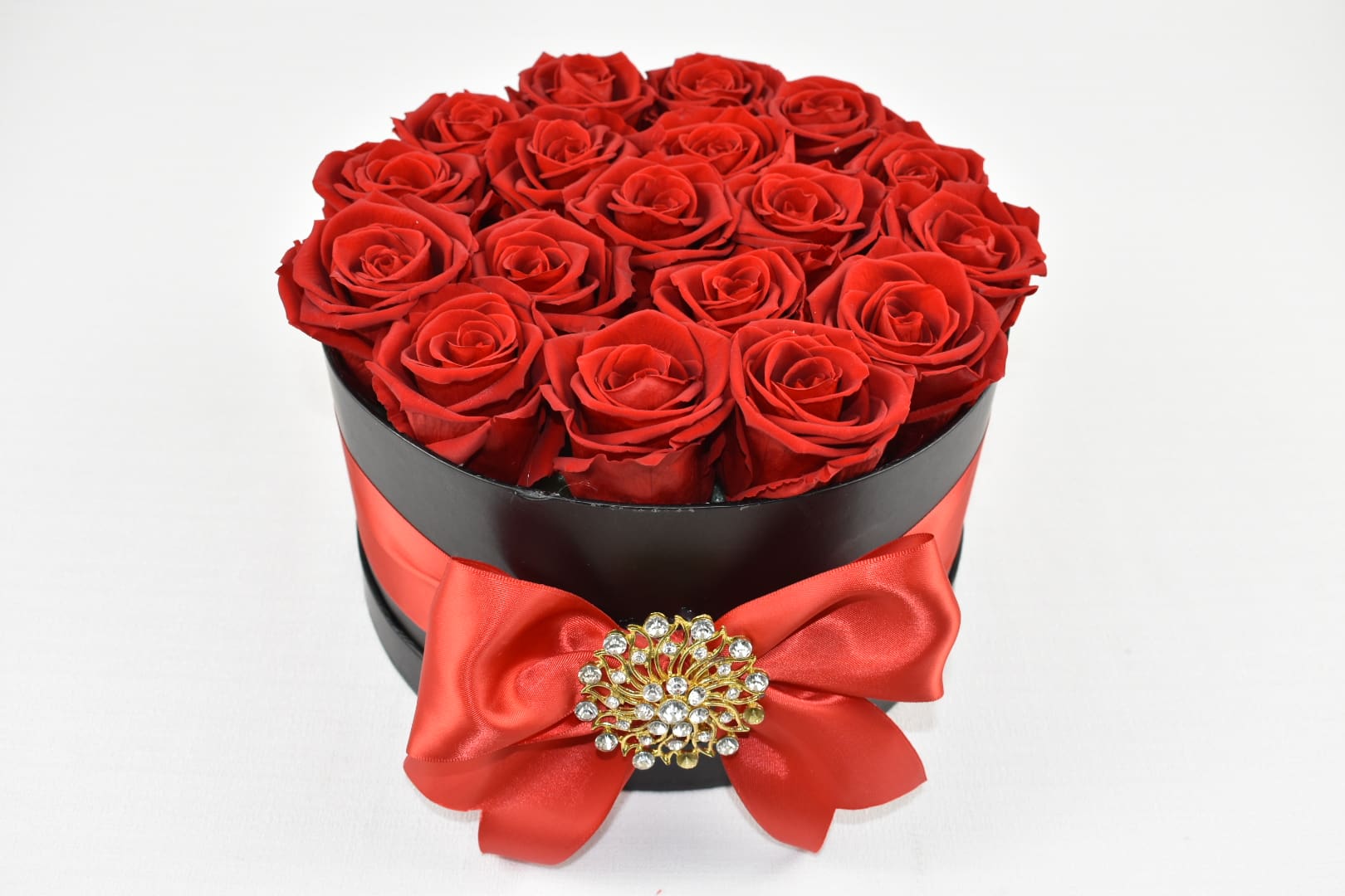 Everlasting Roses Black box, Red roses Valentines Day Special in Los