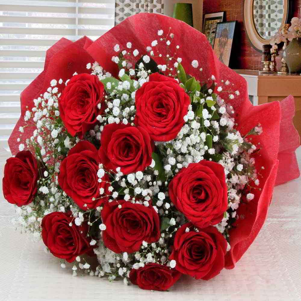 1 dozen roses hand