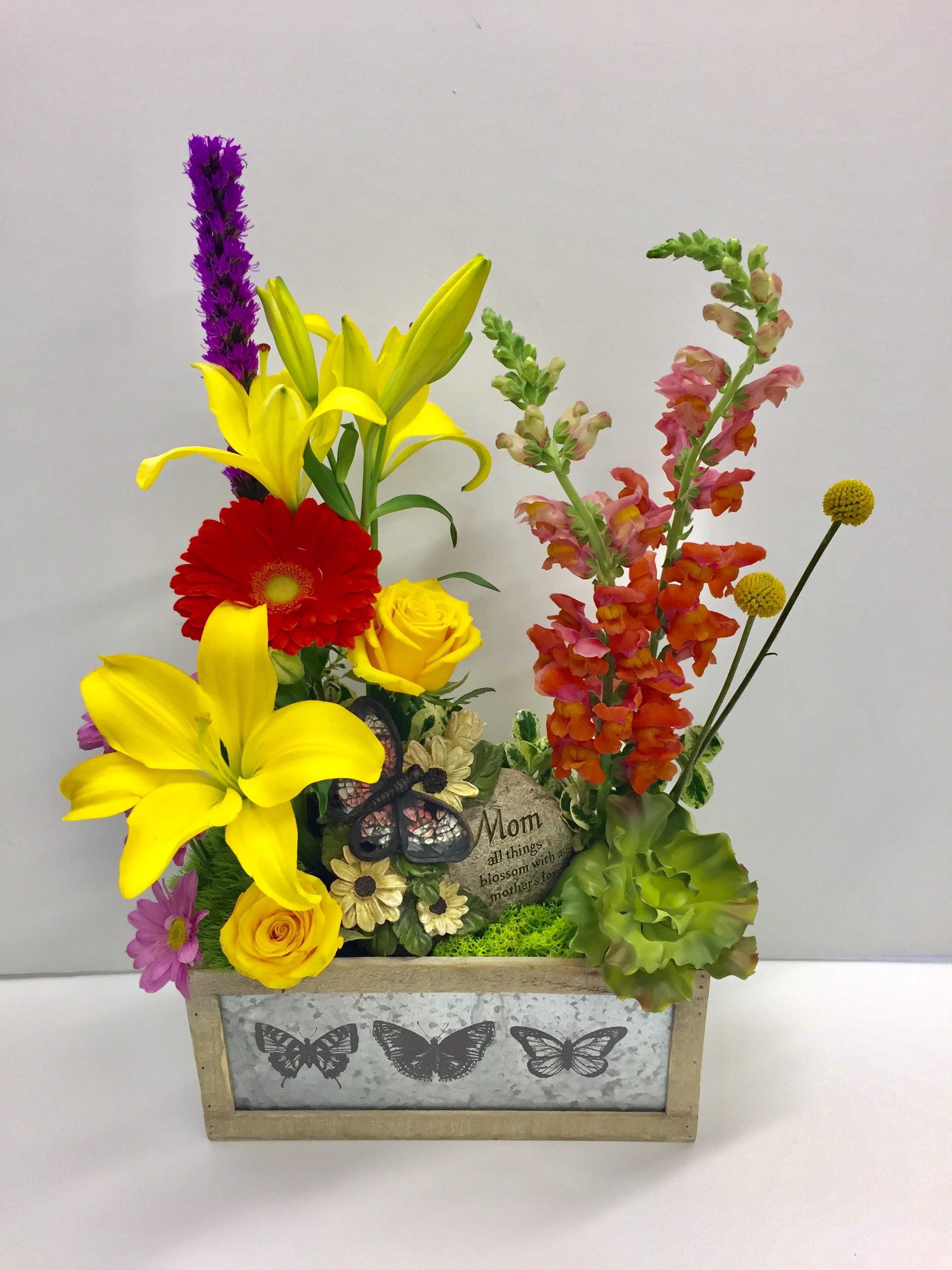 Butterfly Garden Box in Pratt, KS The Flower Shoppe