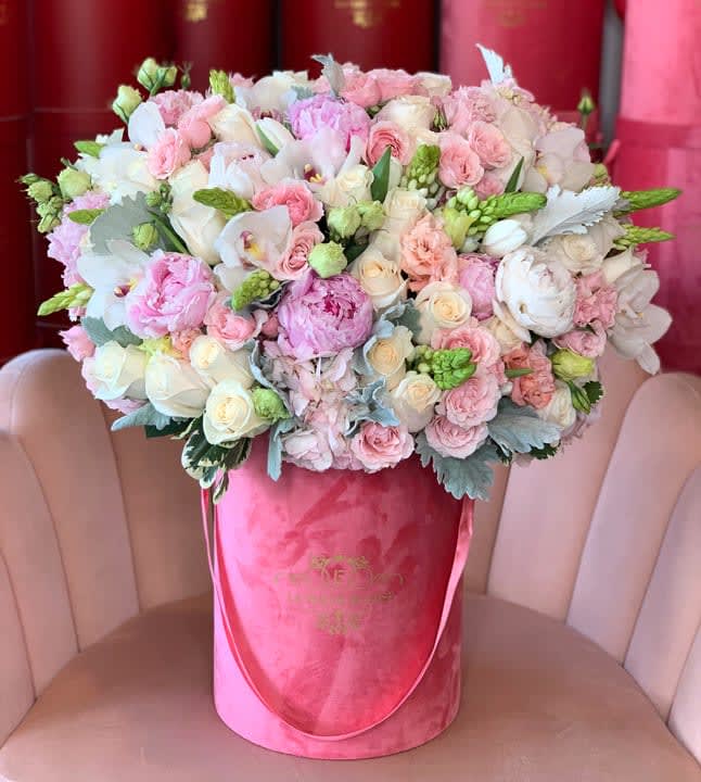 Pastel Bouquet In Encino Ca La Fleur Eclose