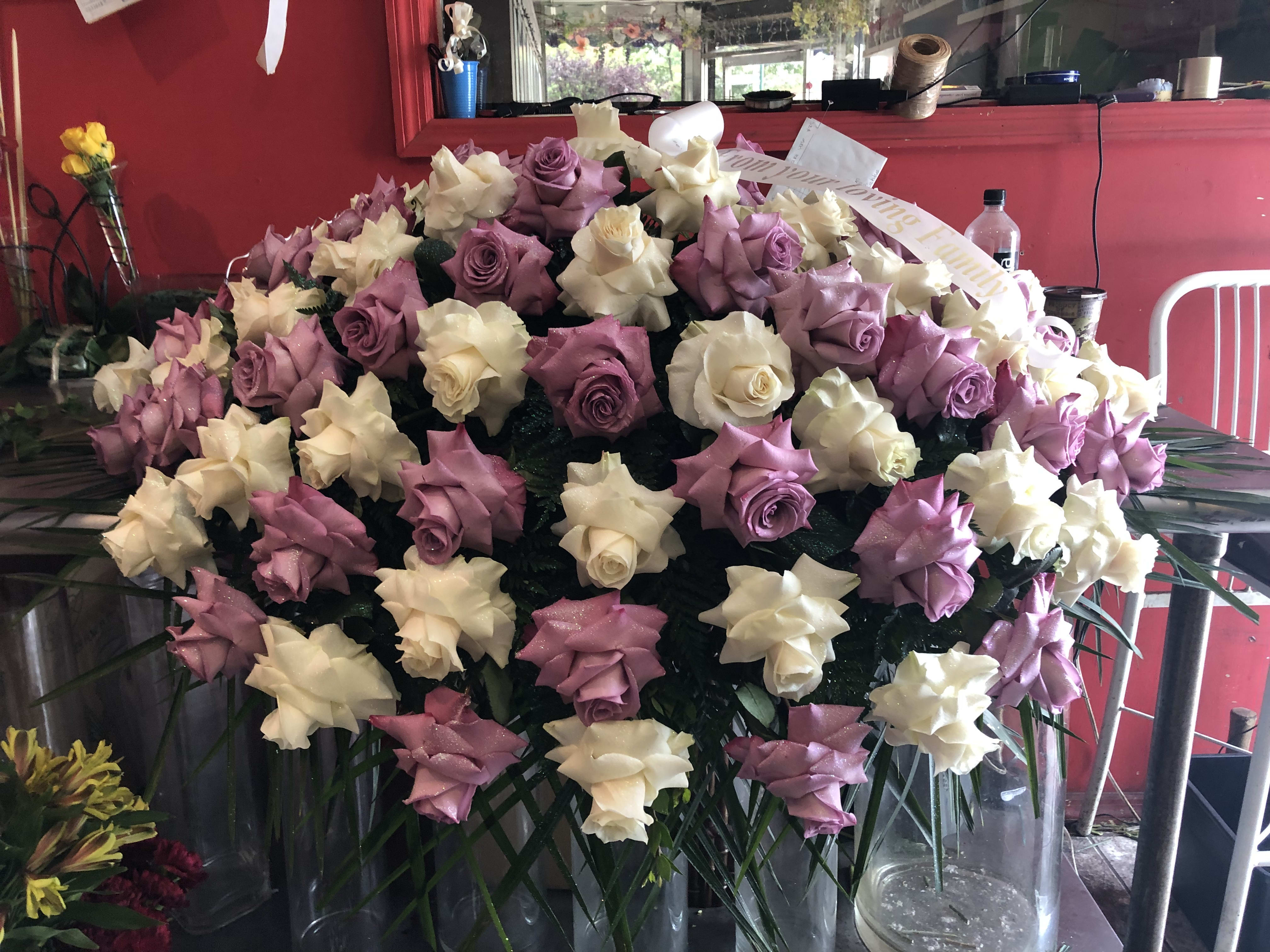 Lavender White Roses Mix In Brooklyn Ny A Flowers