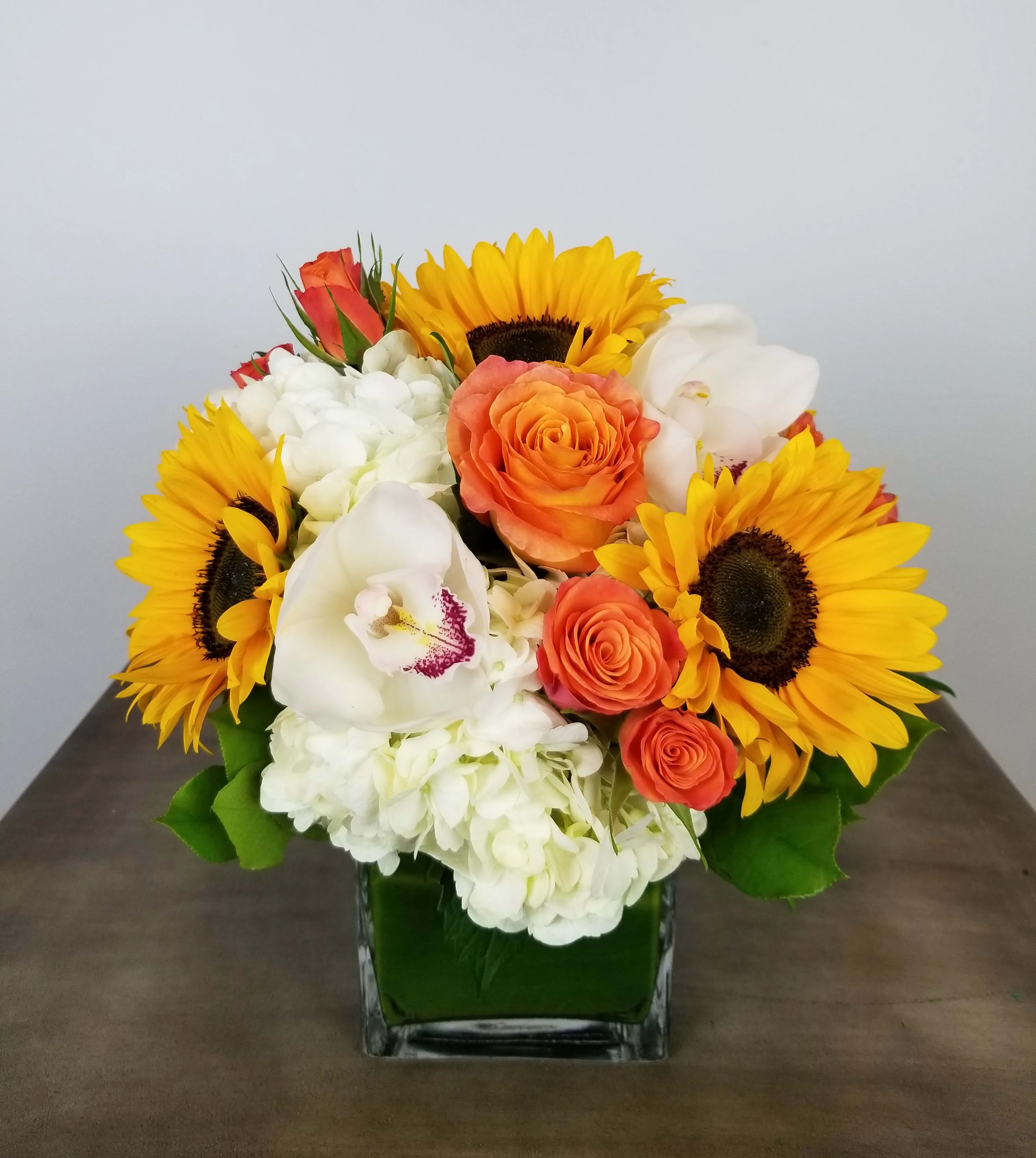 Orange Crush In Maywood Ca Maggie S Flower Shop