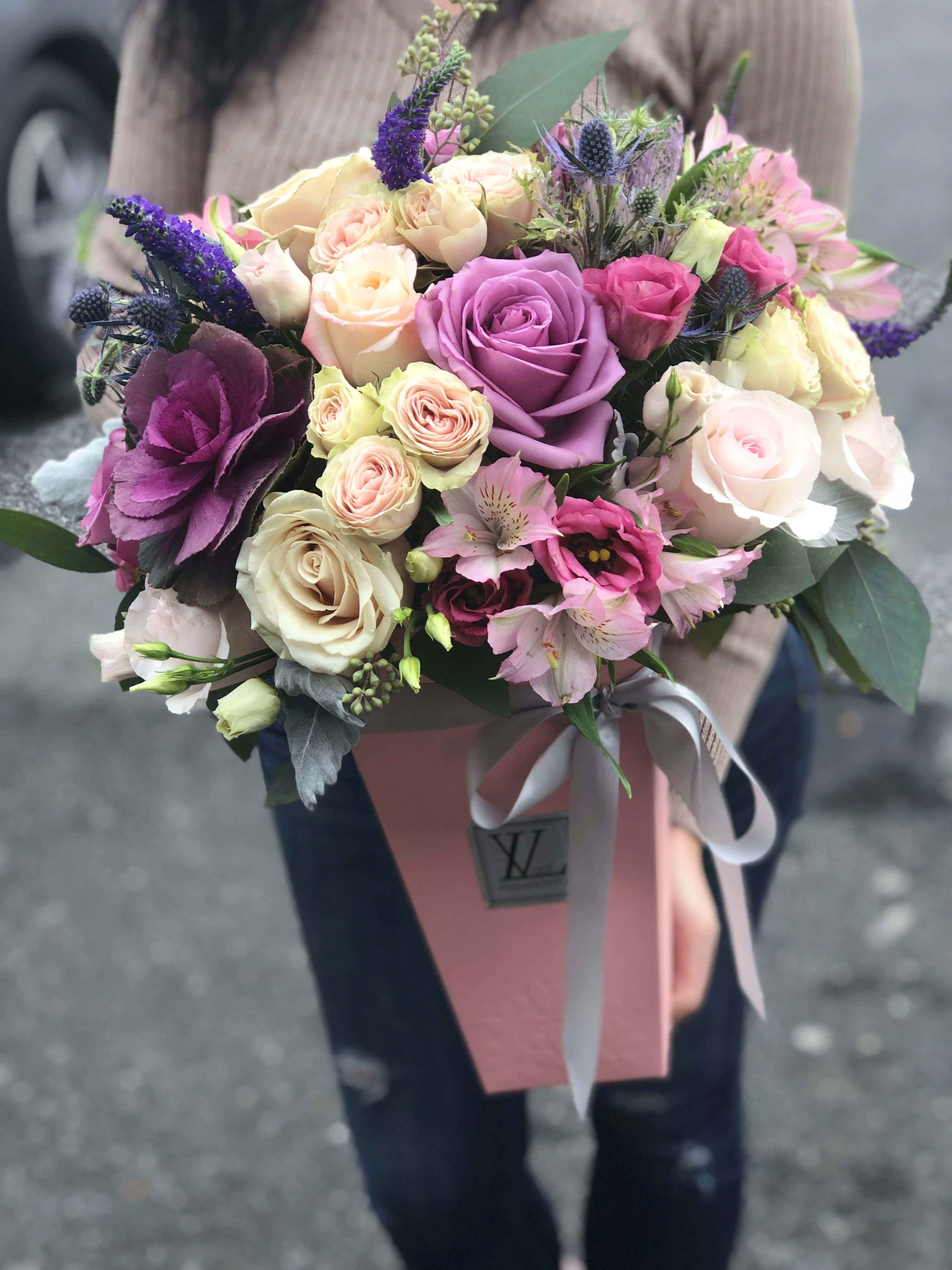 Mira S Flower Box In Brooklyn Ny Lv Flowers