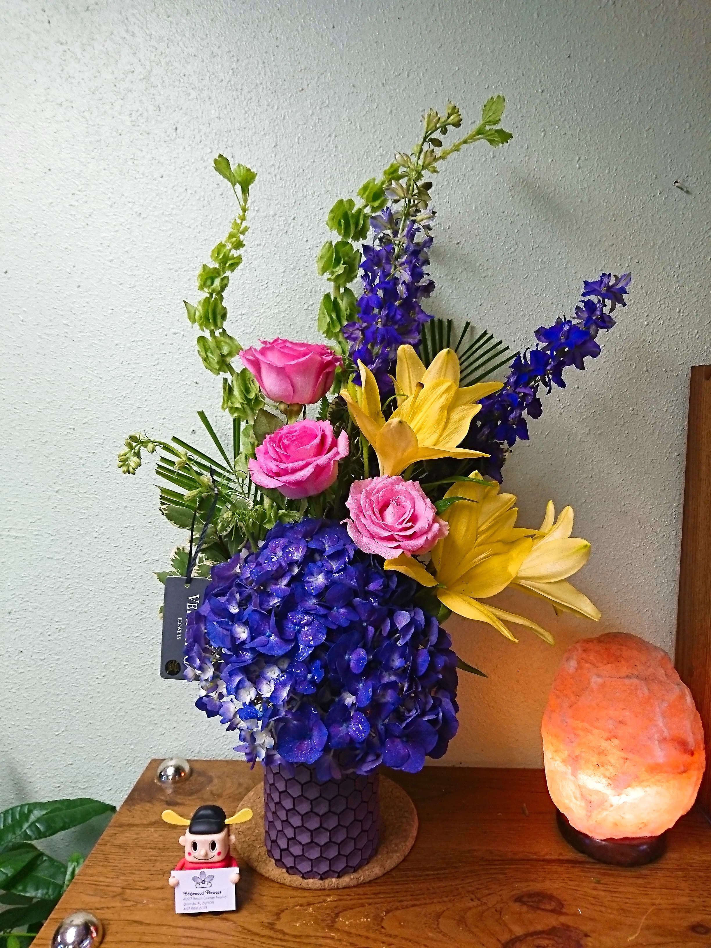 Vera Wang Bold Honeycomb Bouquet in Orlando, FL | Edgewood ...