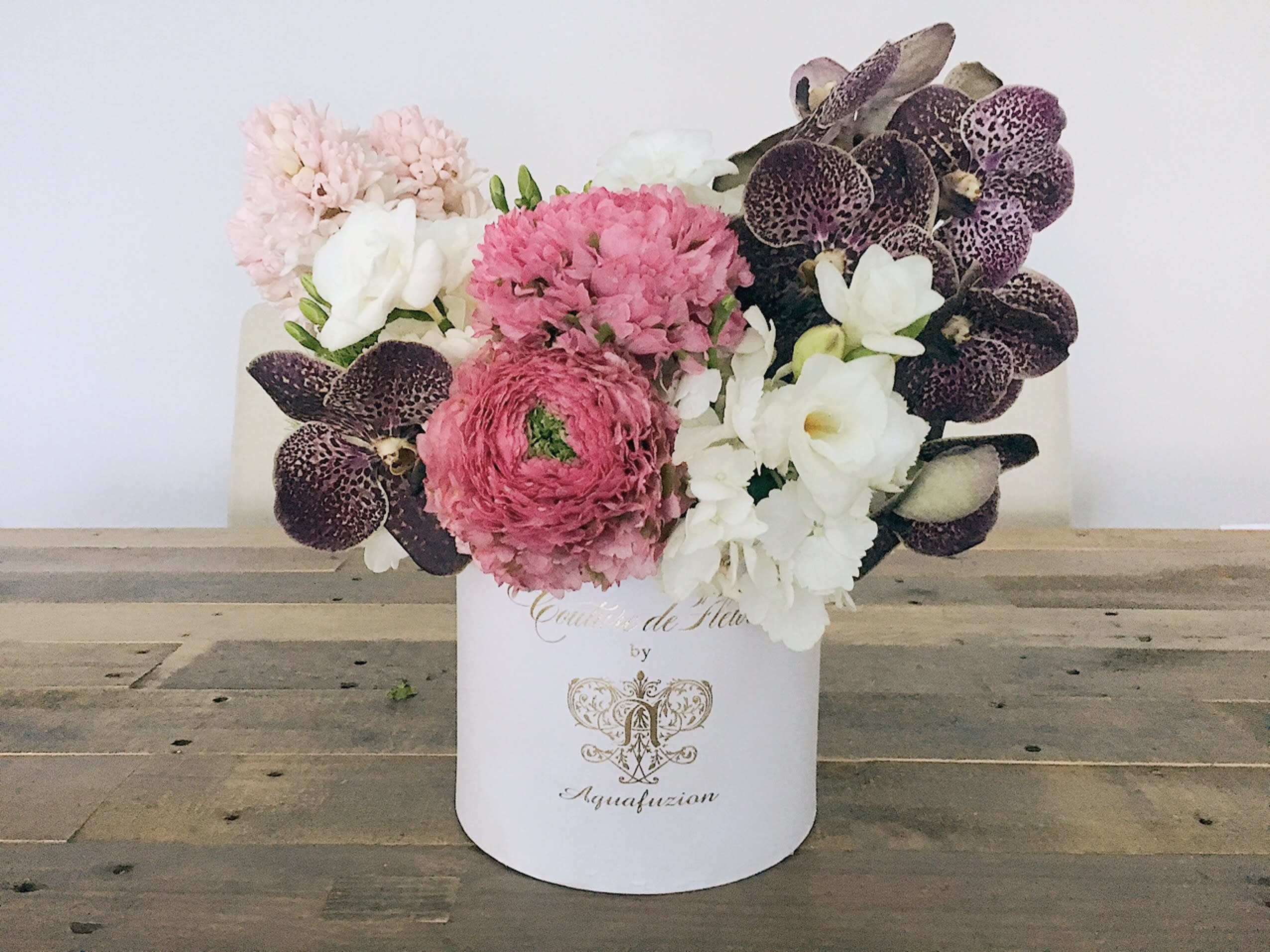 Couture De Fleur Hat Box Crystella Regular In Monrovia Ca Aquafuzion