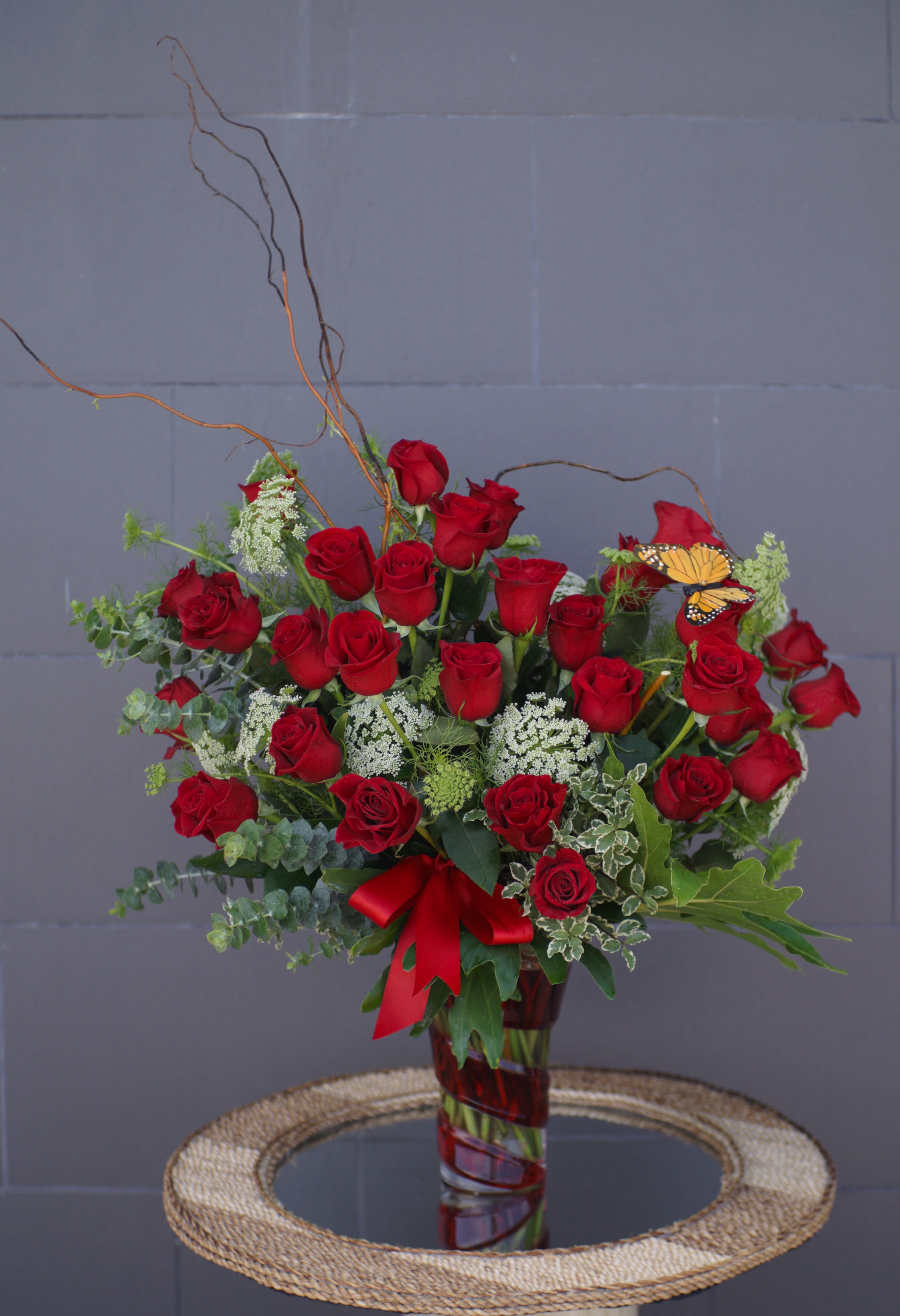 Premium LongStemmed Roses in Huntington Beach, CA Huntington Flowers