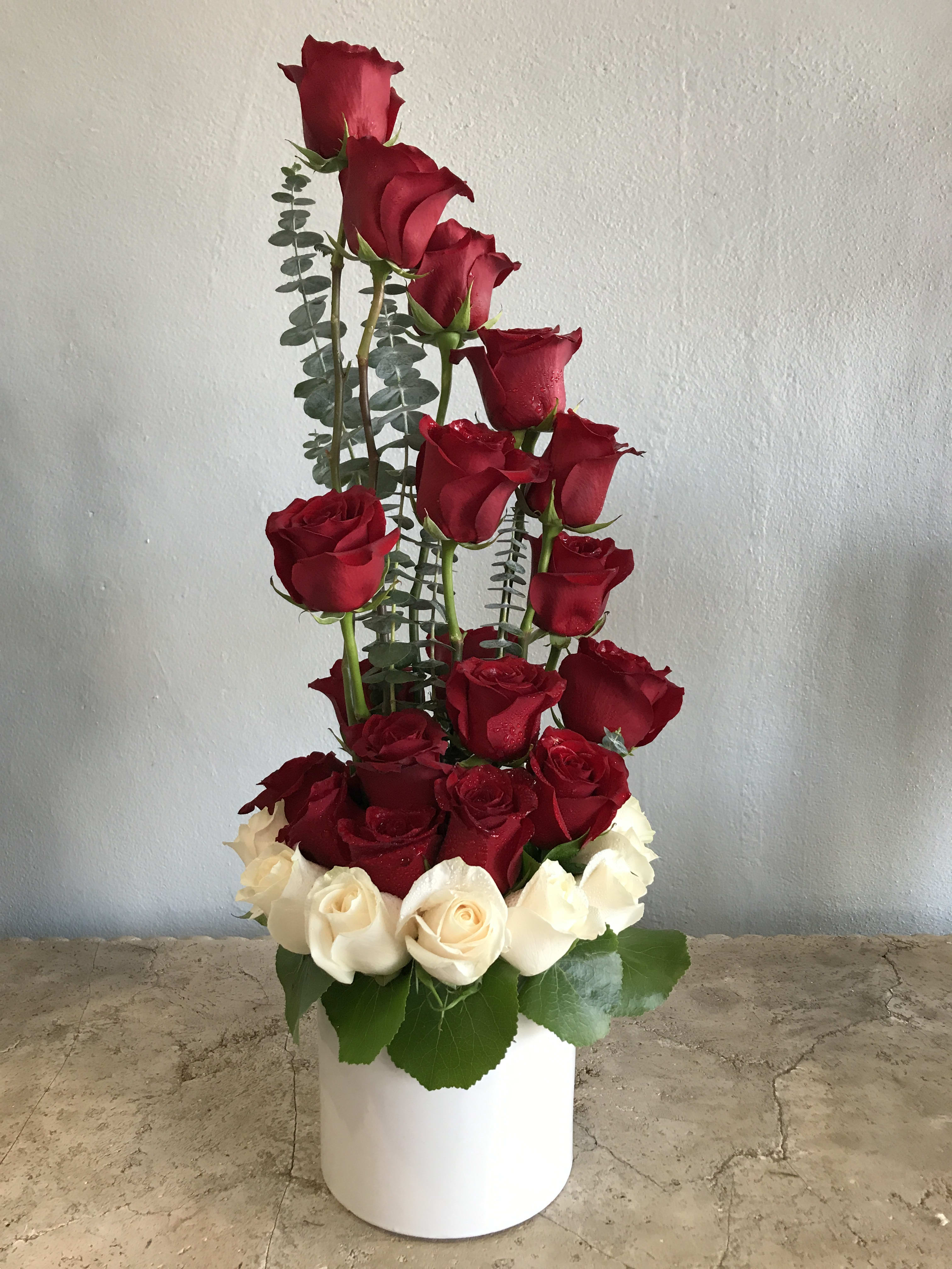 Romantic Spin In West Palm Beach Fl Burst Of Class Florist