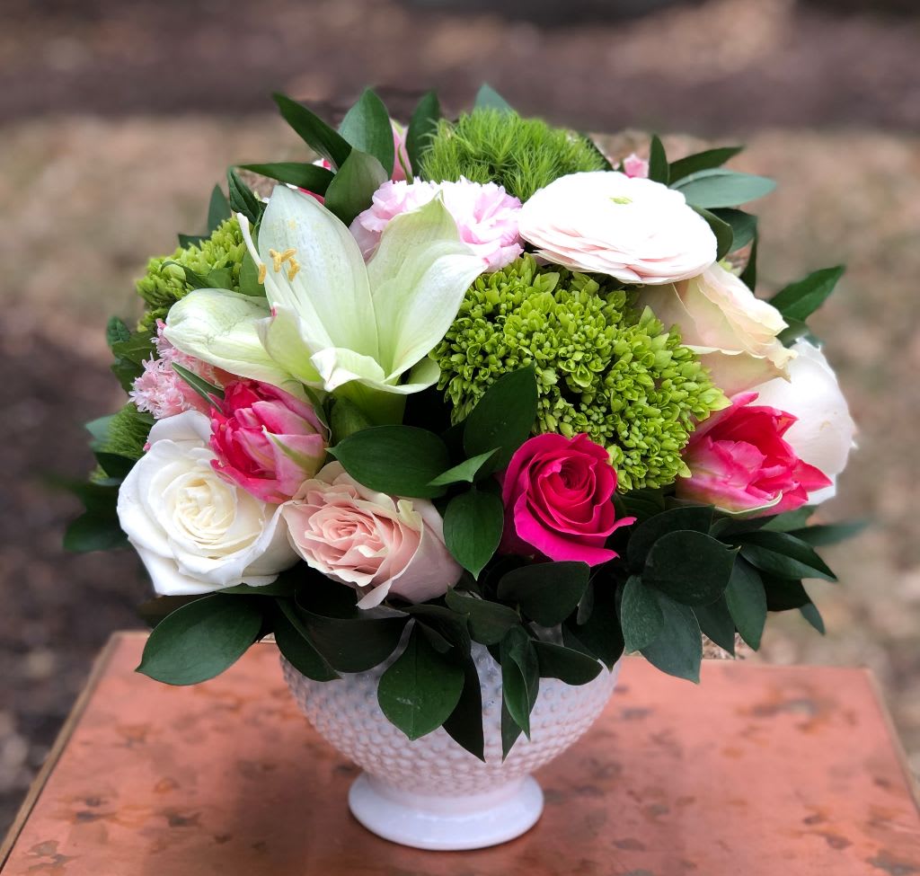 Blush Blooms in Montchanin, DE | Petals Flowers and Fine Gifts