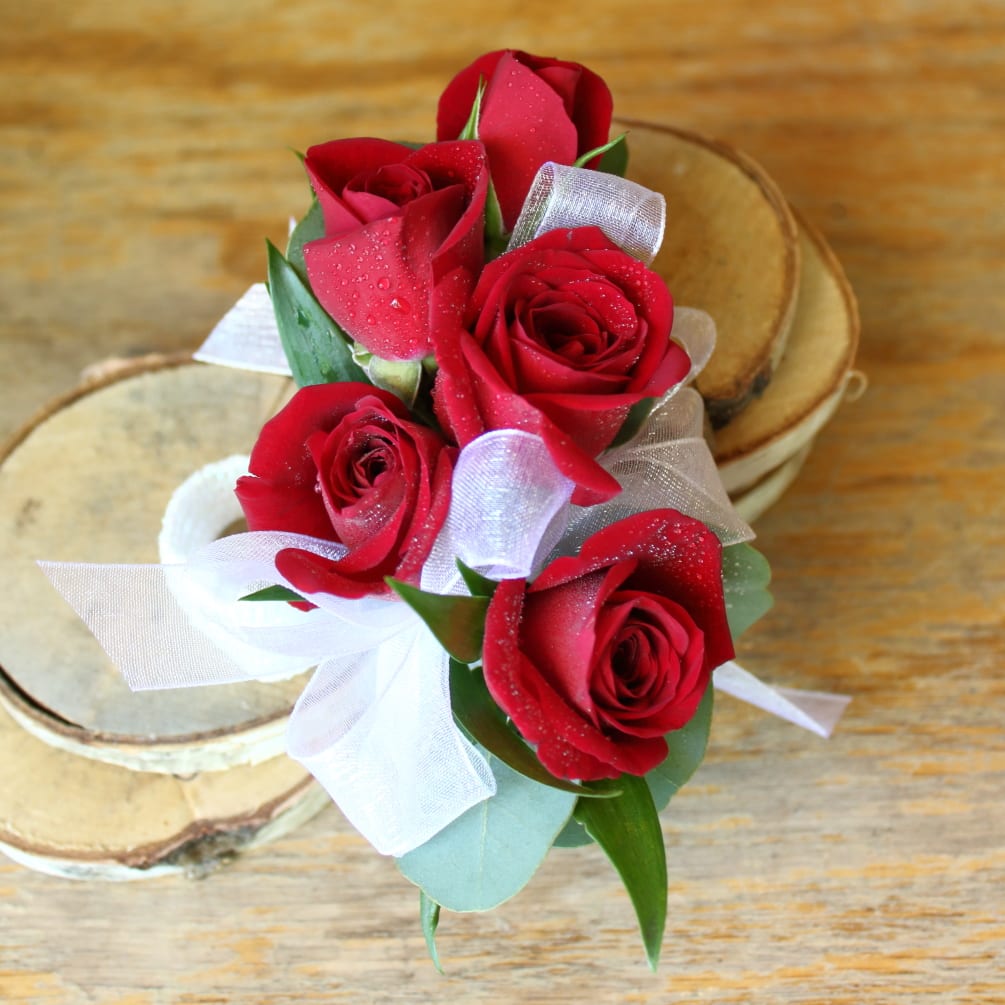Red Roses Wristlet Corsage in Annapolis, MD | York Flowers ...